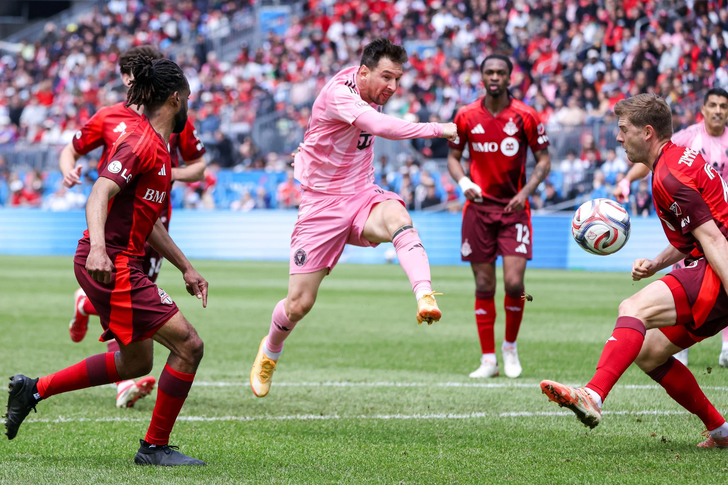 Inter Miami Punches Past Toronto FC 4–2 as Messi, Suárez &amp; De Paul Put on a Clinic at BMO Field