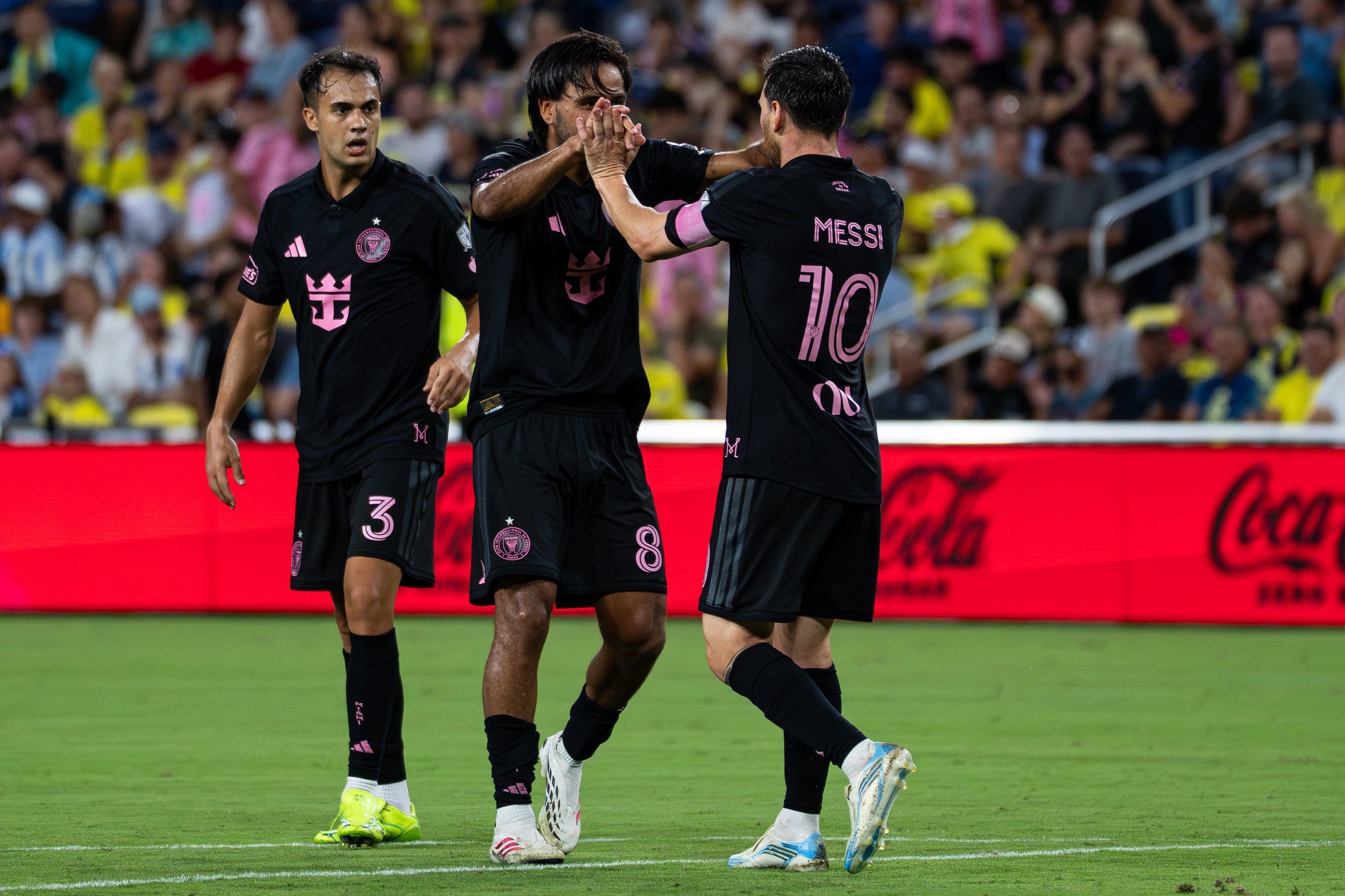 Mukhtar's Two Second-Half Goals Sink Messi and Inter Miami as Nashville Stays Atop MLS