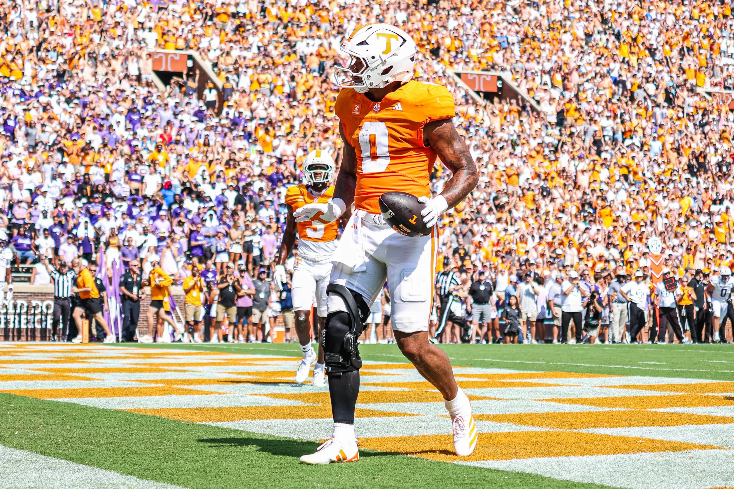 Tennessee Volunteers Dominate Furman Paladins 56-9 in Season Opener