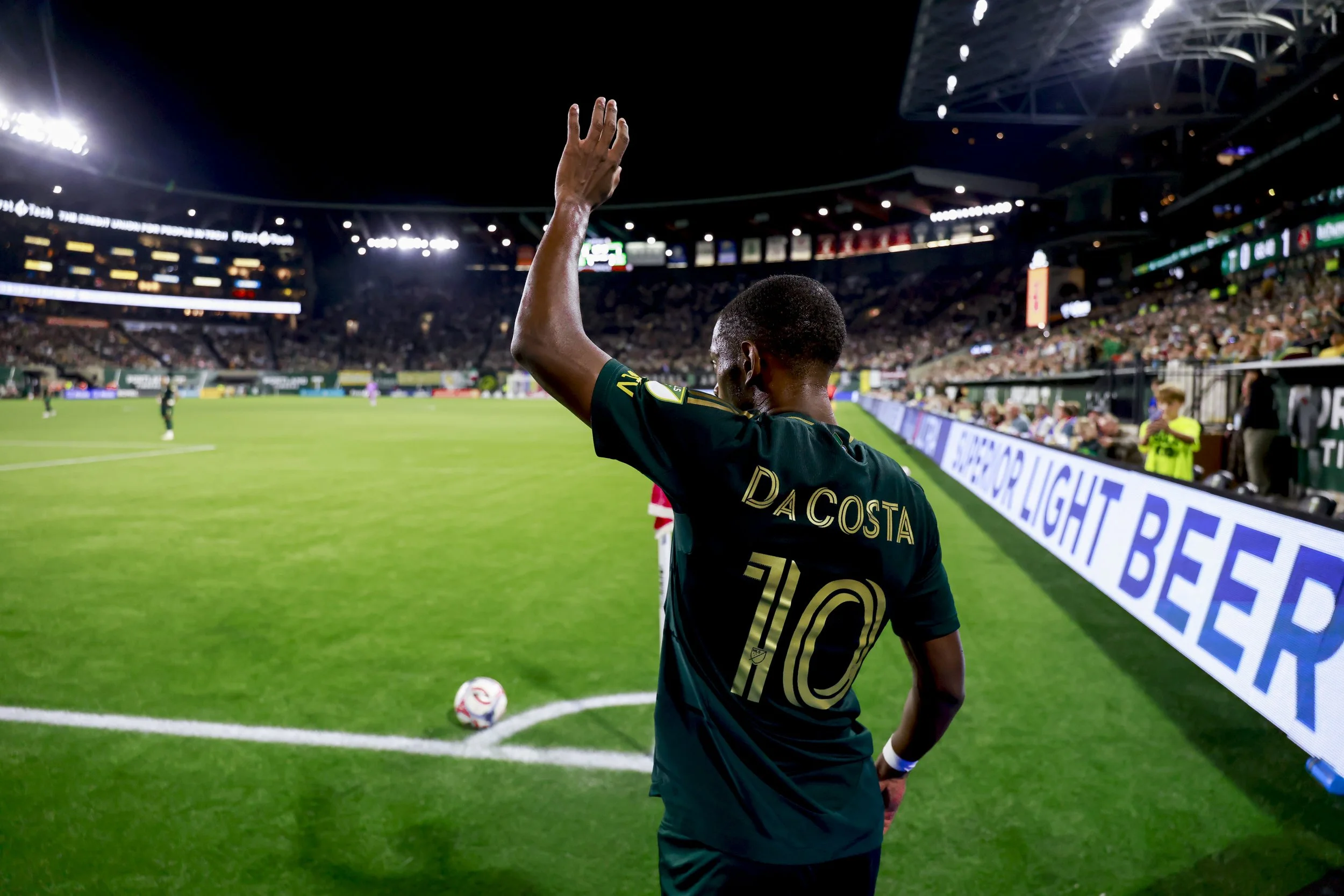 Miranchuk's Dipping Strike and a Disciplined Defense Lift Atlanta United Past Timbers 1-0