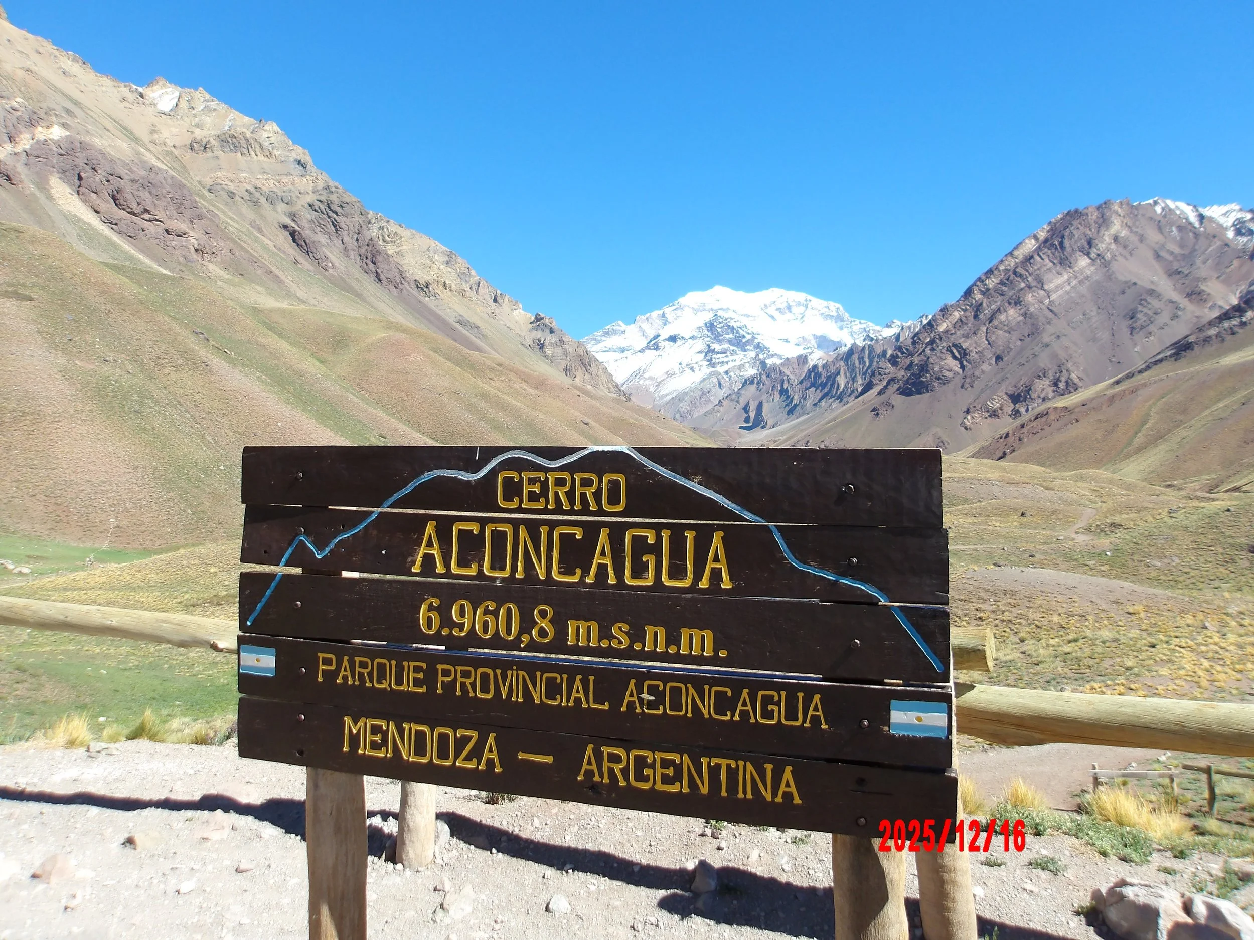 Foto del Aconcagua a la distancia.