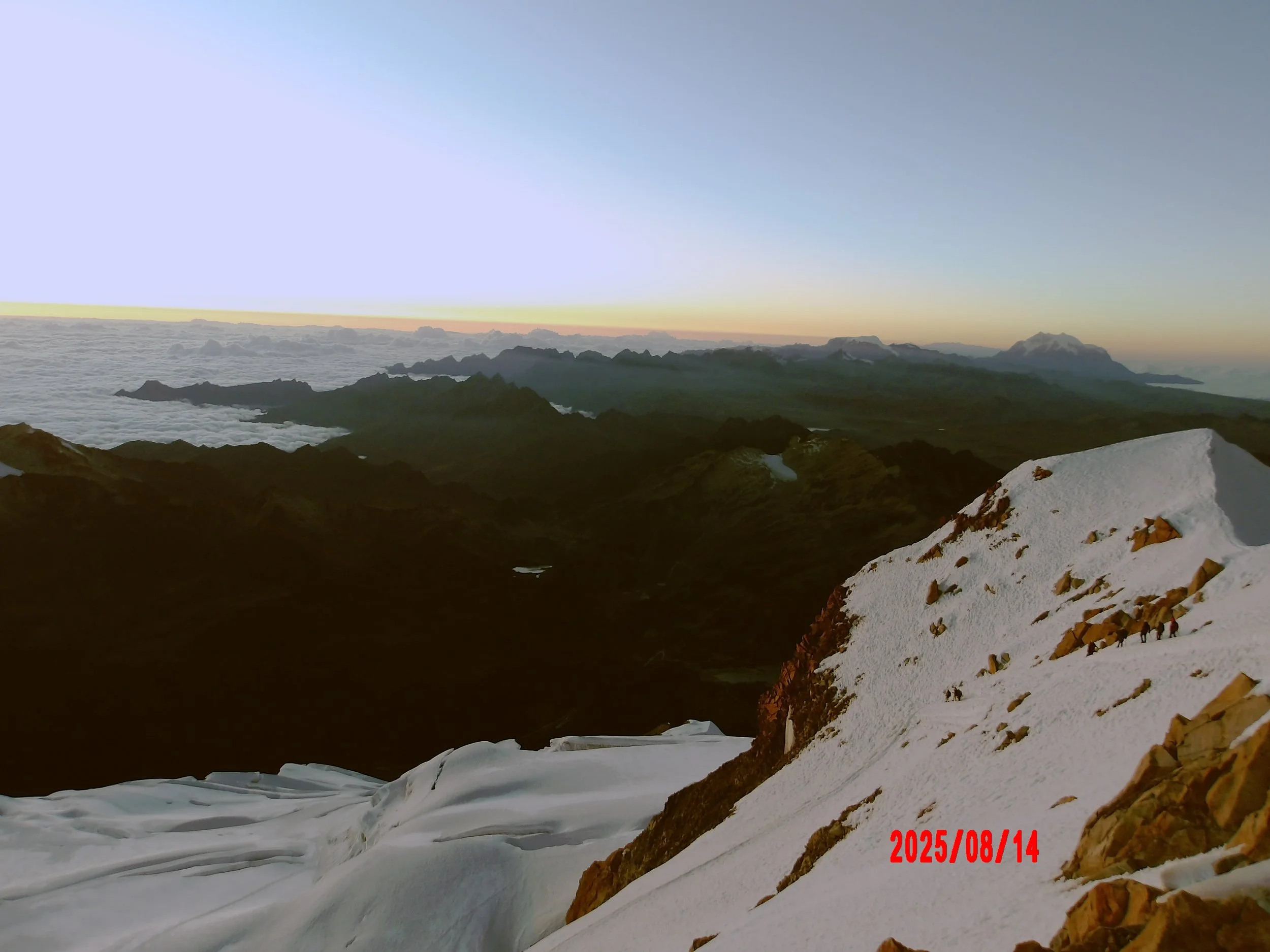 Paisaje desde la cumbre de Huayna Potosí