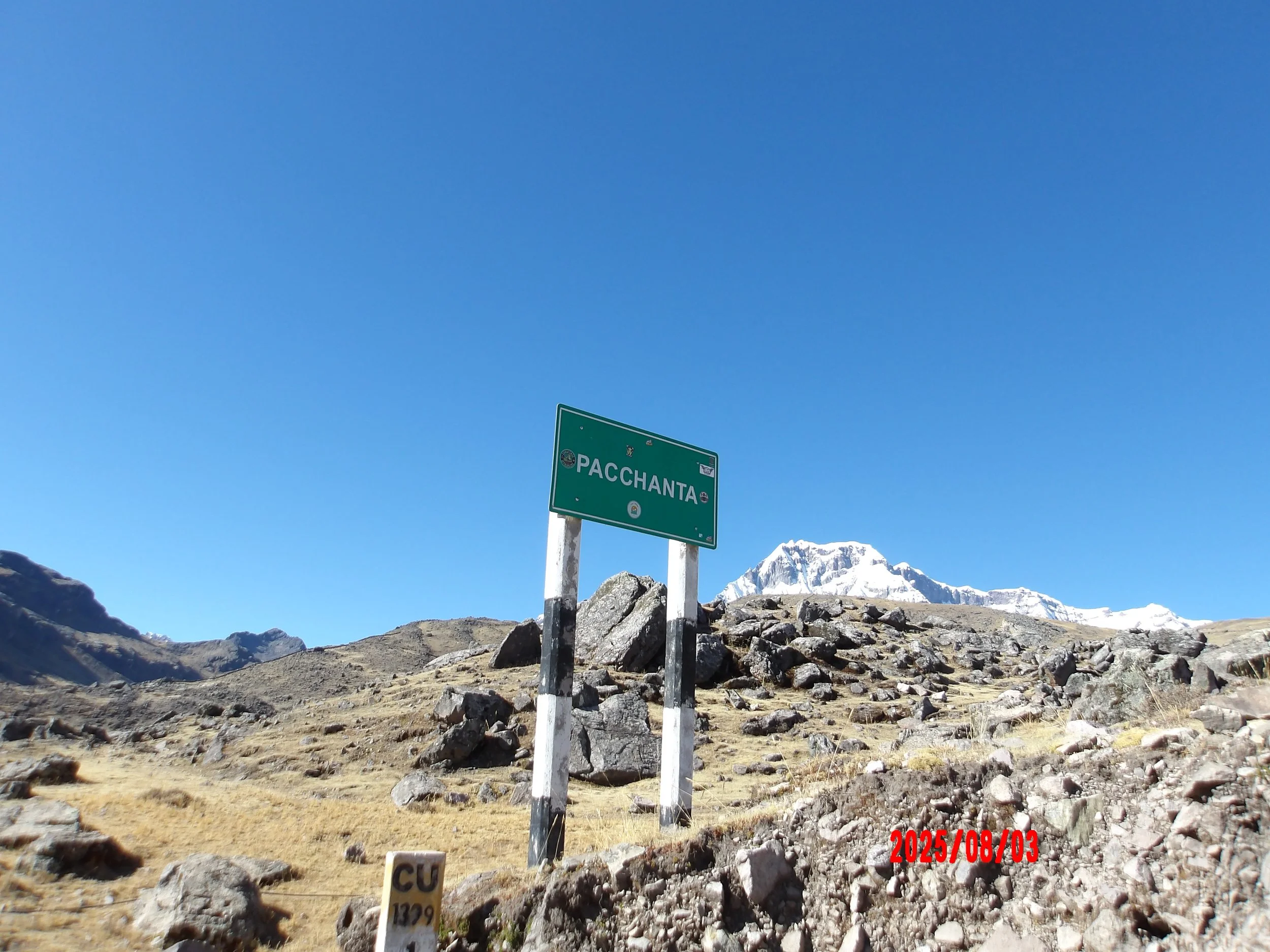 Letrero de Pacchanta en el Ausangate.