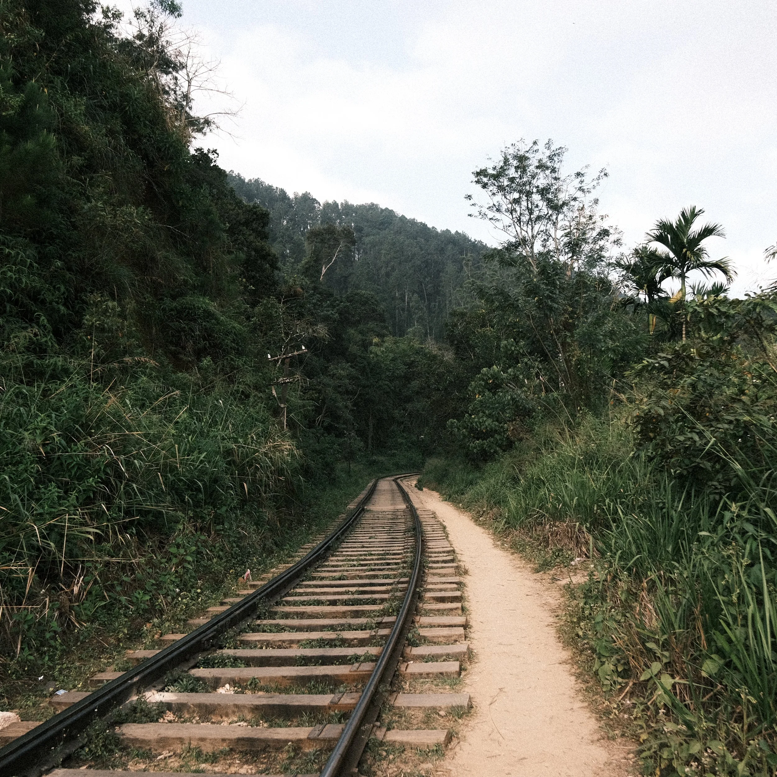 Vías del tren en Ella