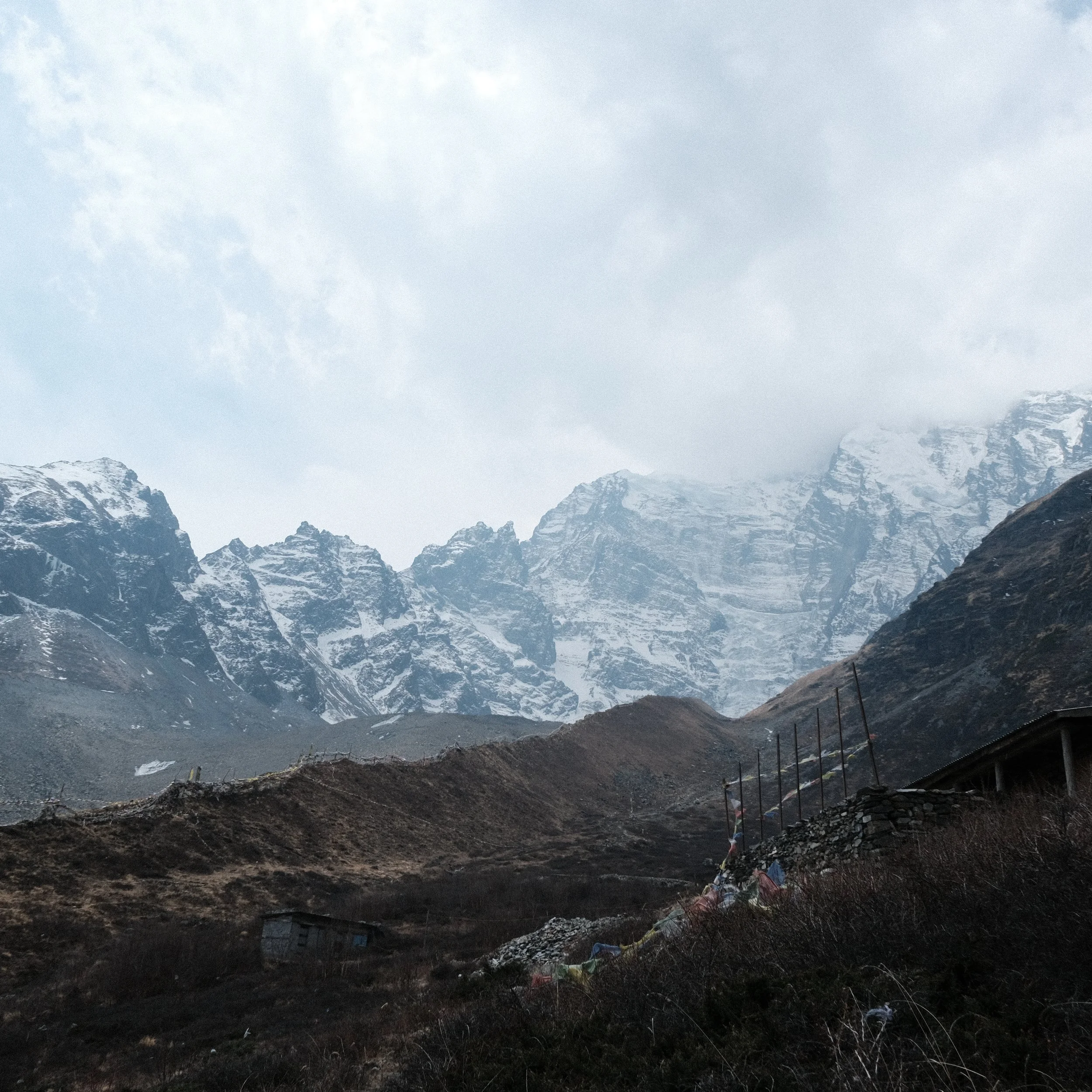 Montañas nevadas en Nepal.