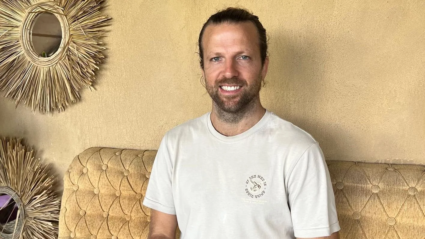 36f8c-7c4-b01-cdad-4fc18a35786_me_-_sitting_photo_check_out_page_ (1).jpg