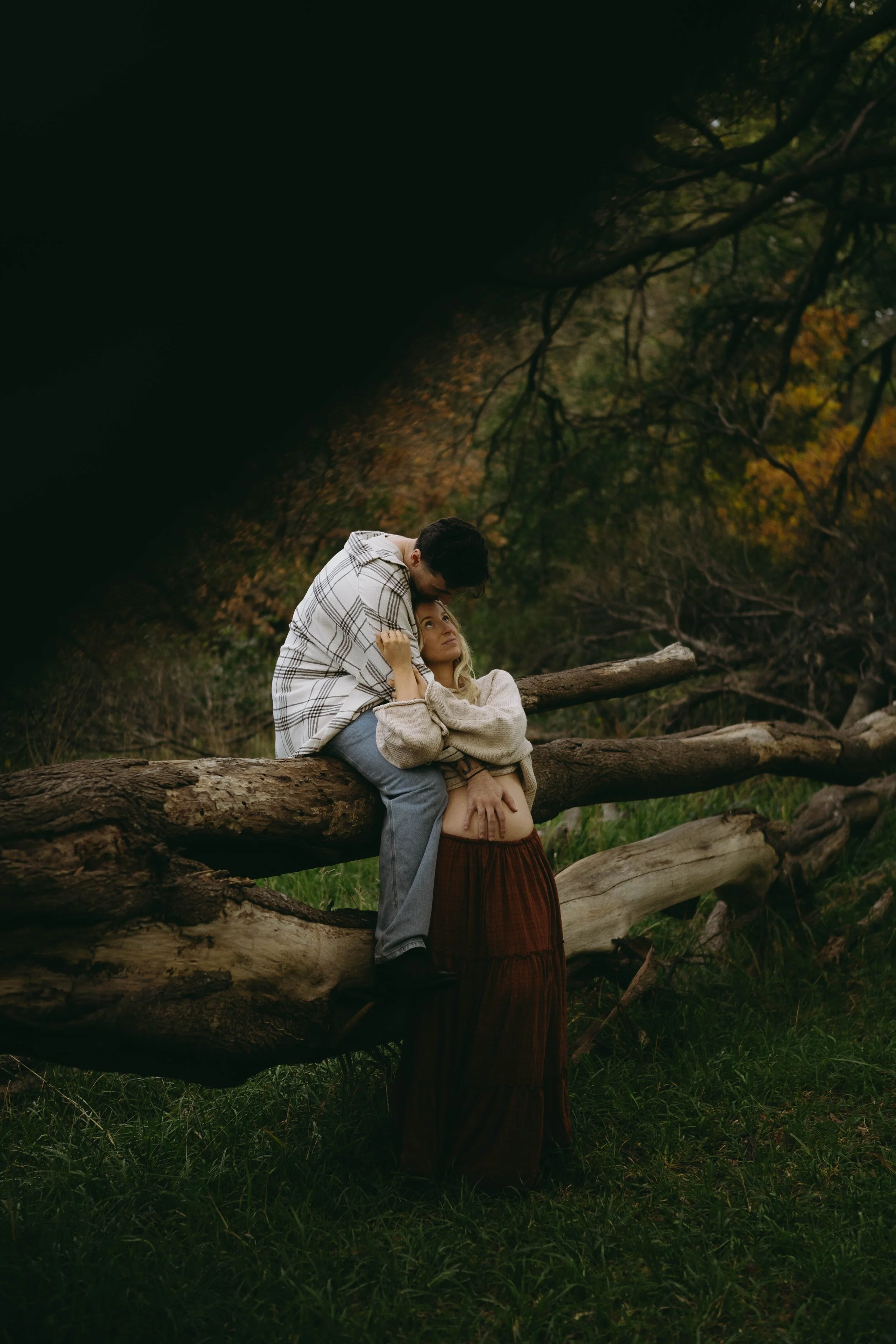  Winter maternity photos in the Dandenong Ranges 