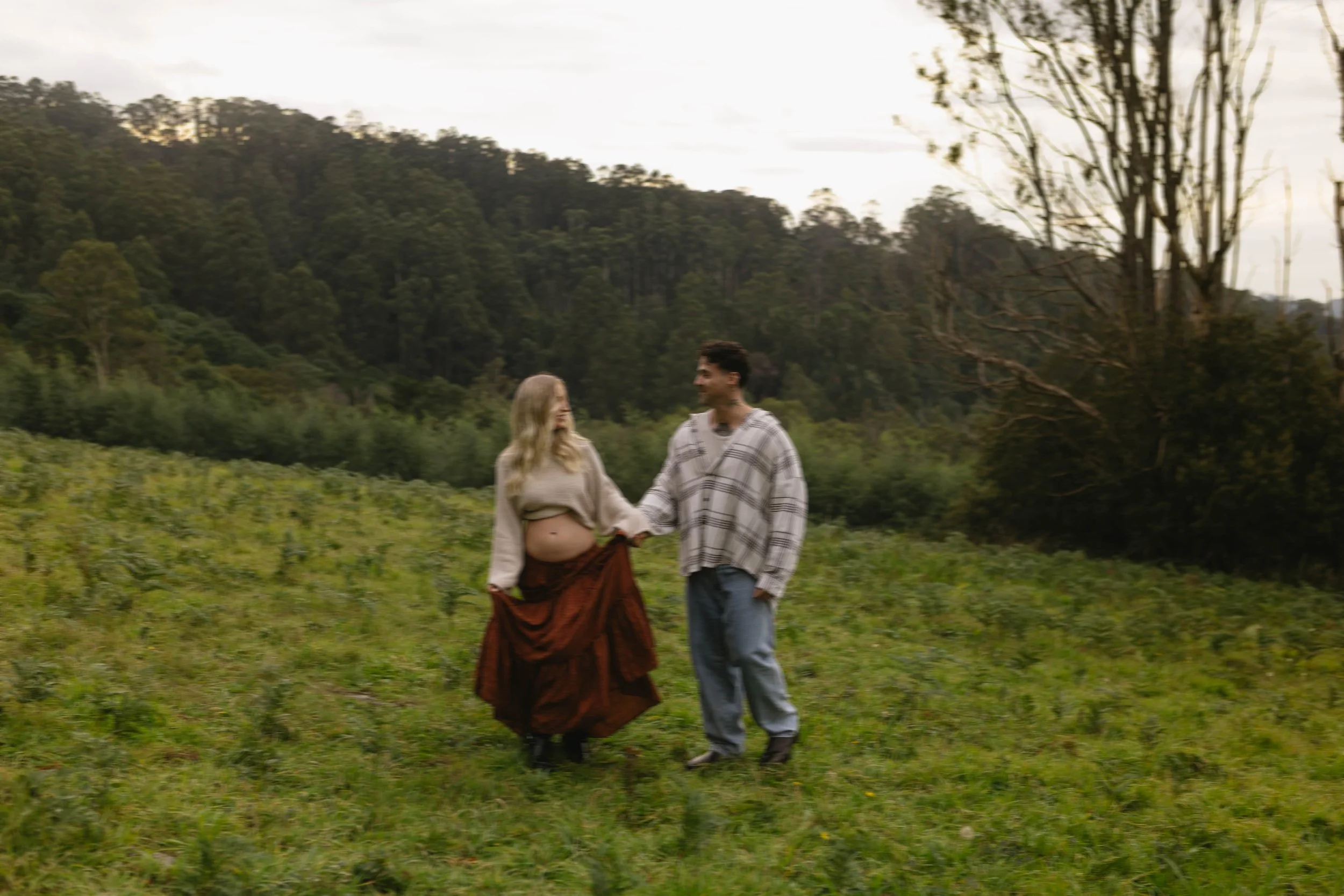  Winter maternity photos in the Dandenong Ranges 