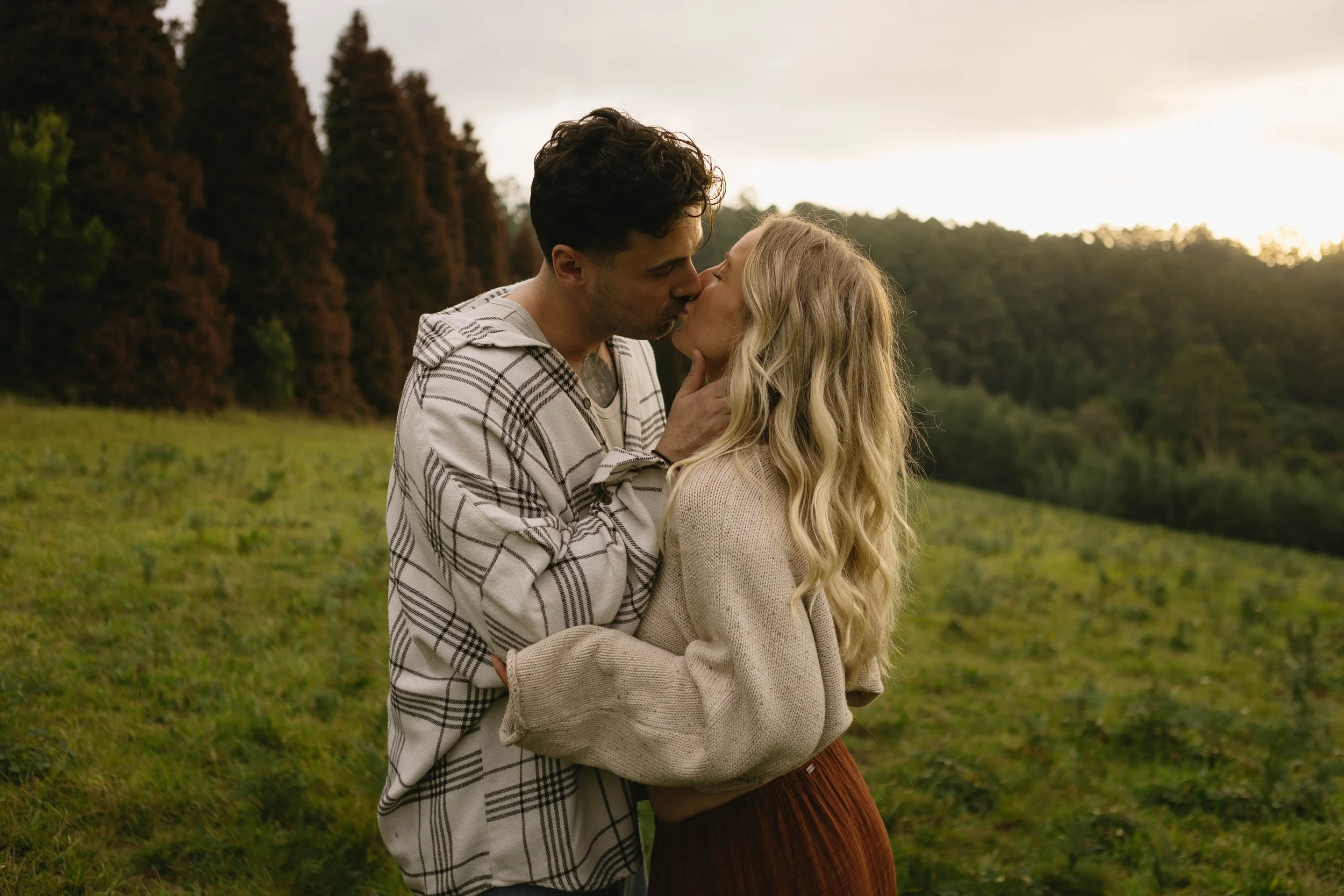  Winter maternity photos in the Dandenong Ranges 