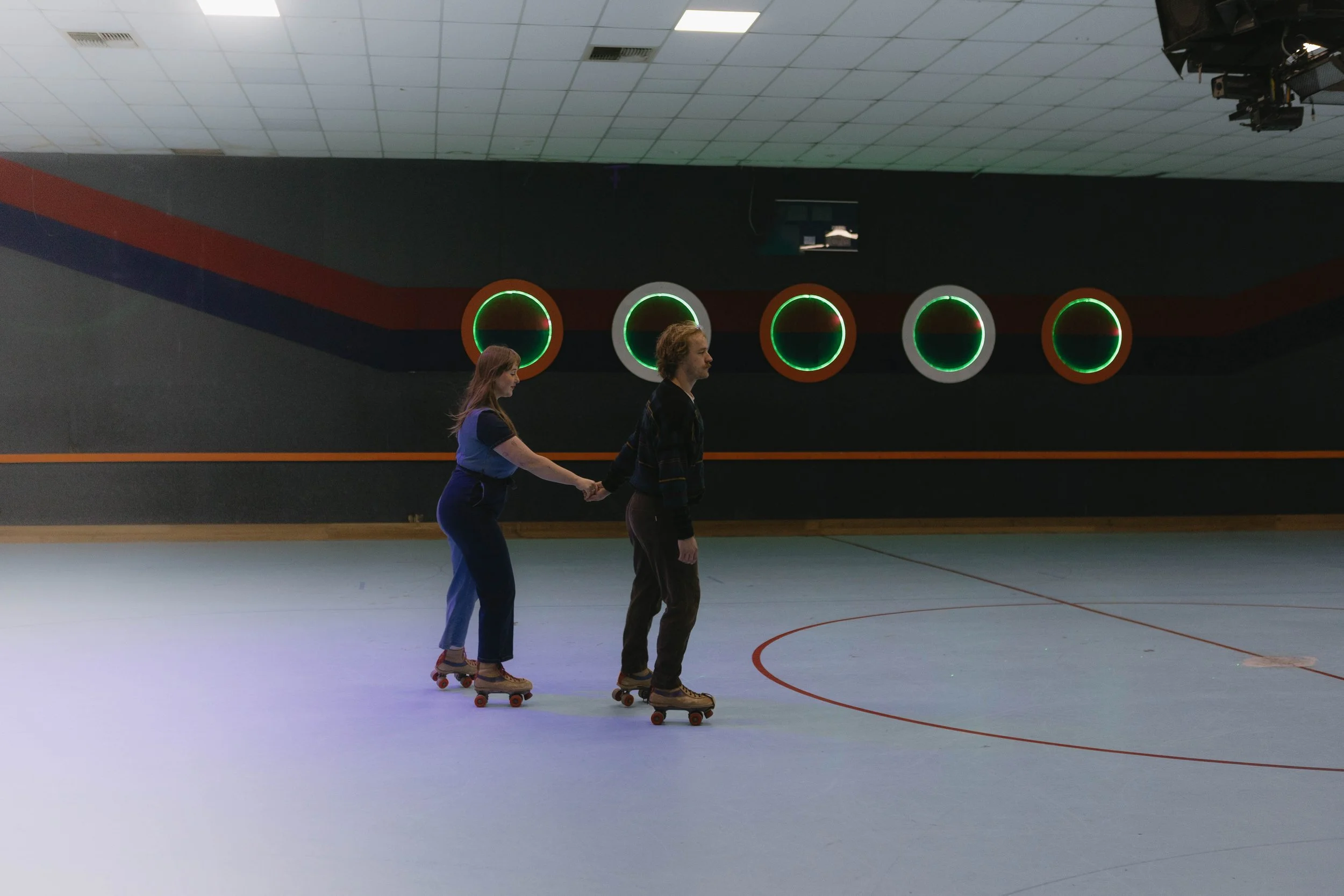 melbourne-roller-skating-couple-photoshoot (4).jpg