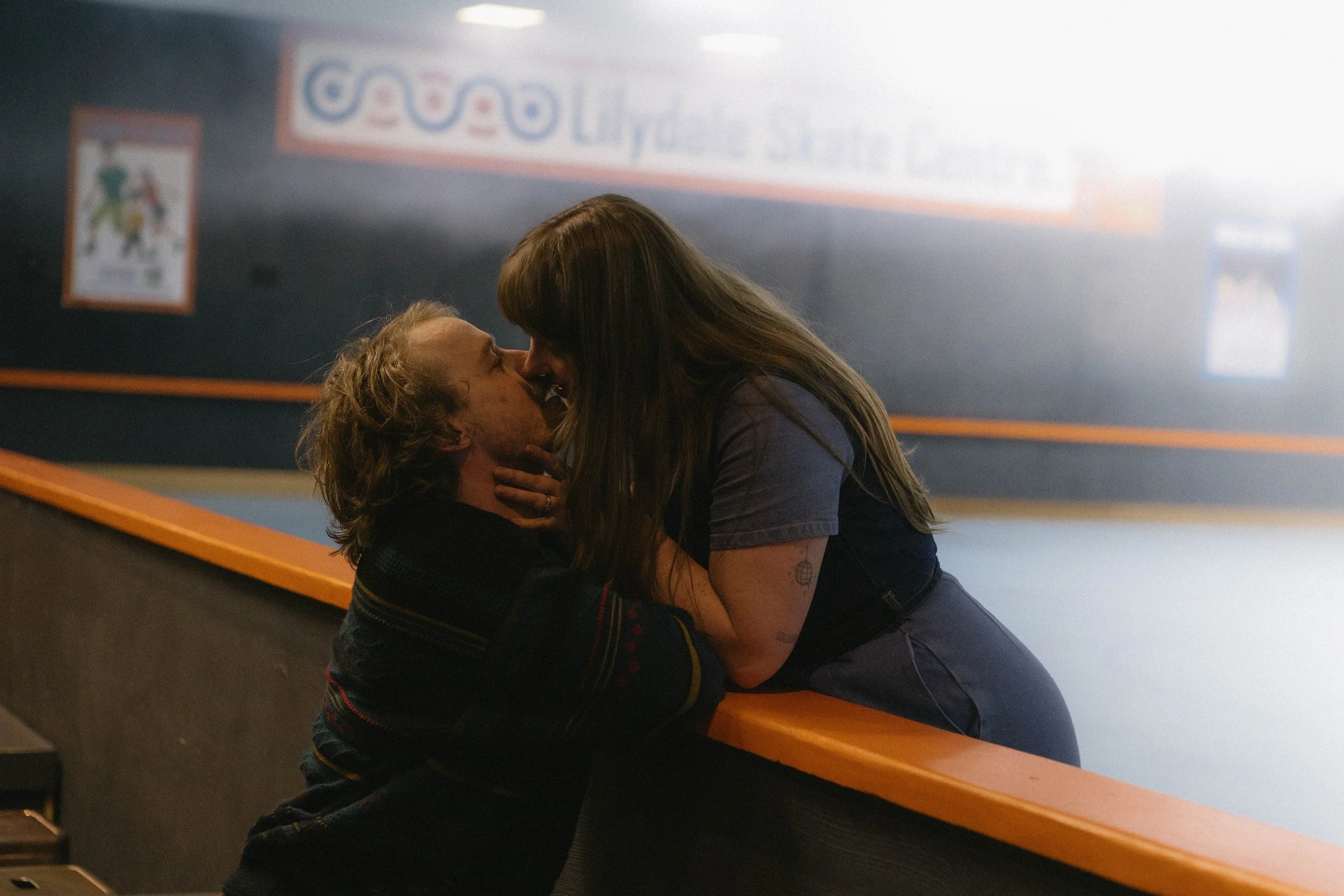 melbourne-roller-skating-couple-photoshoot (28).jpg