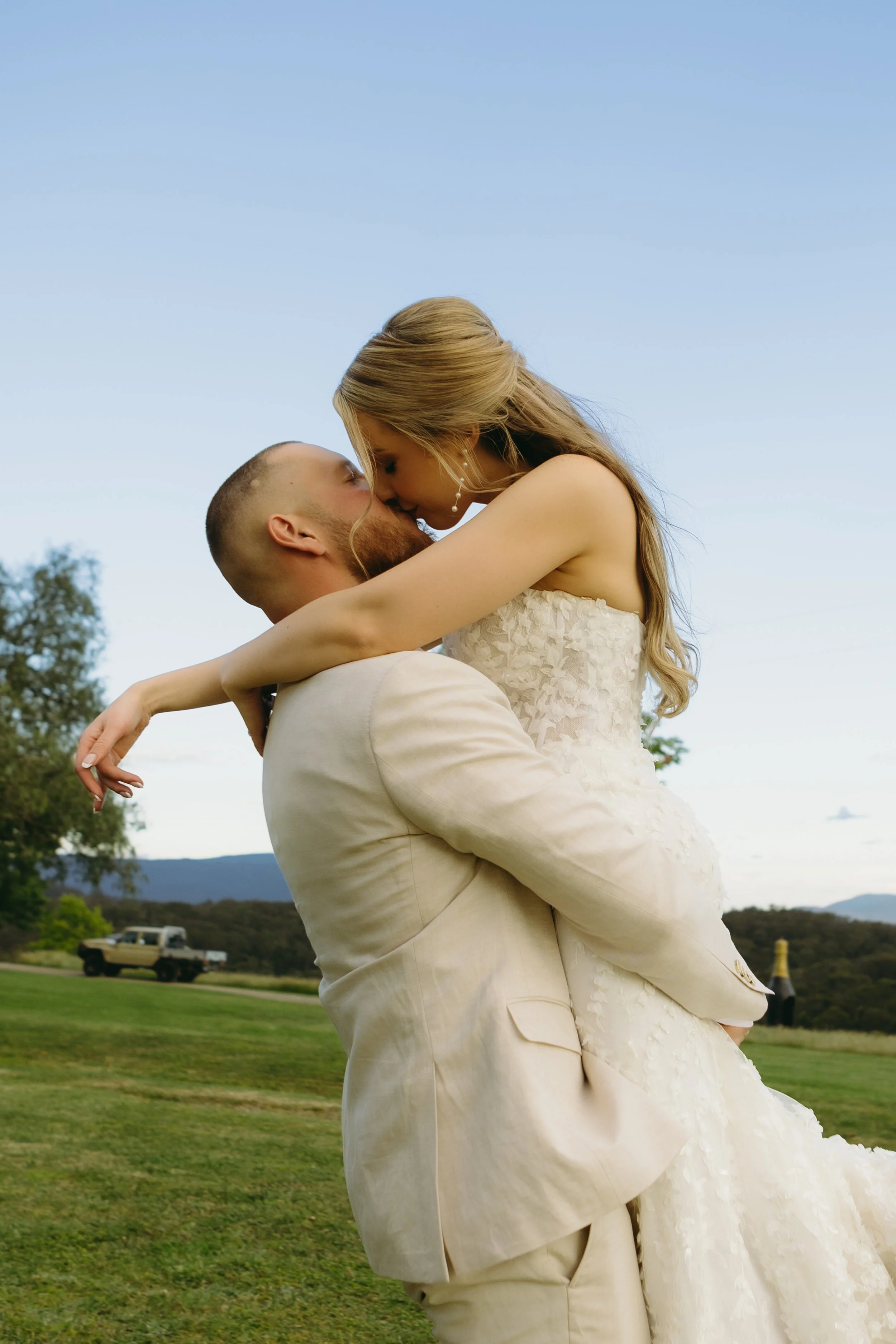 HollyandBrad-2735 (1).jpg