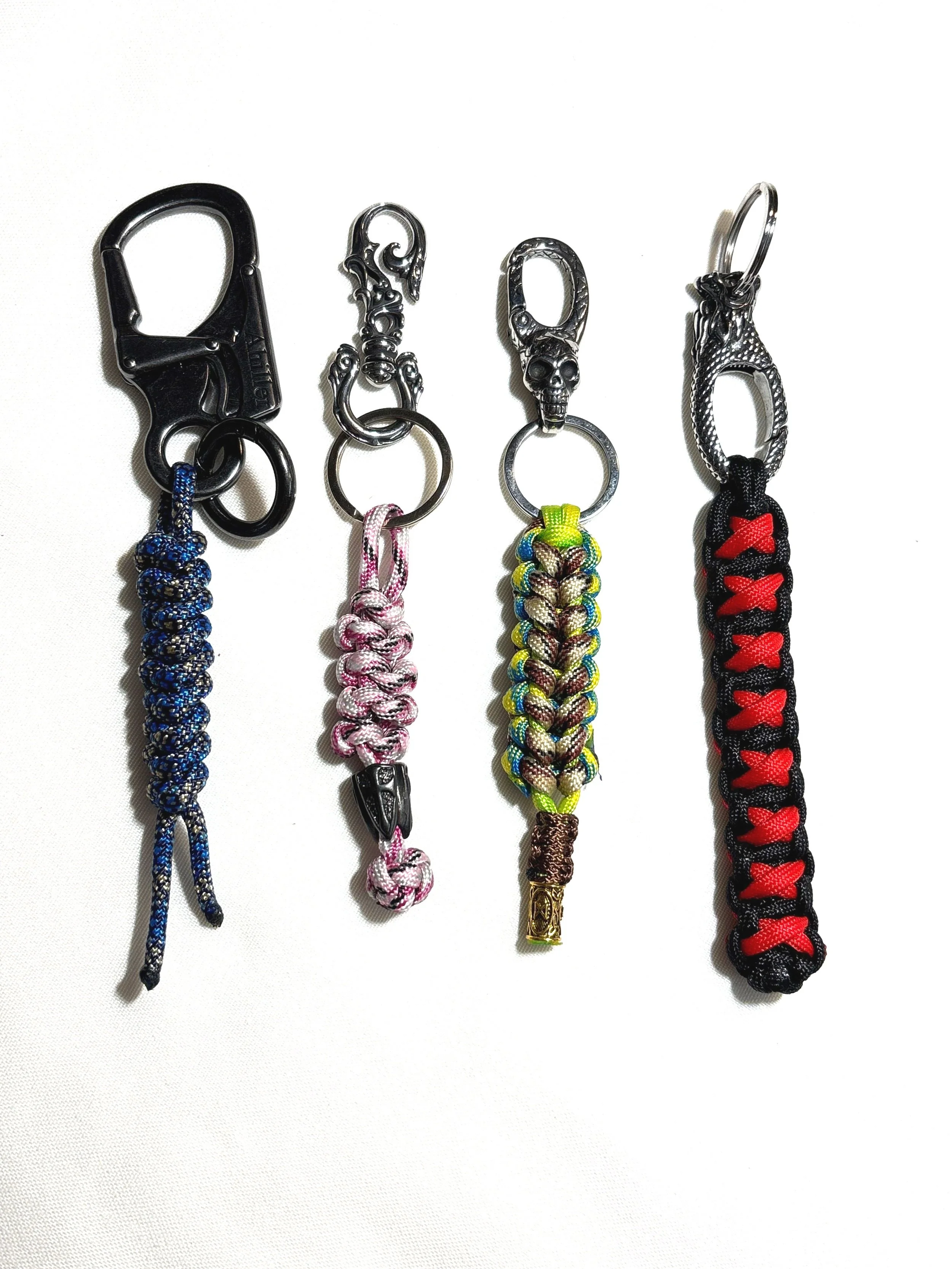Paracord keychains