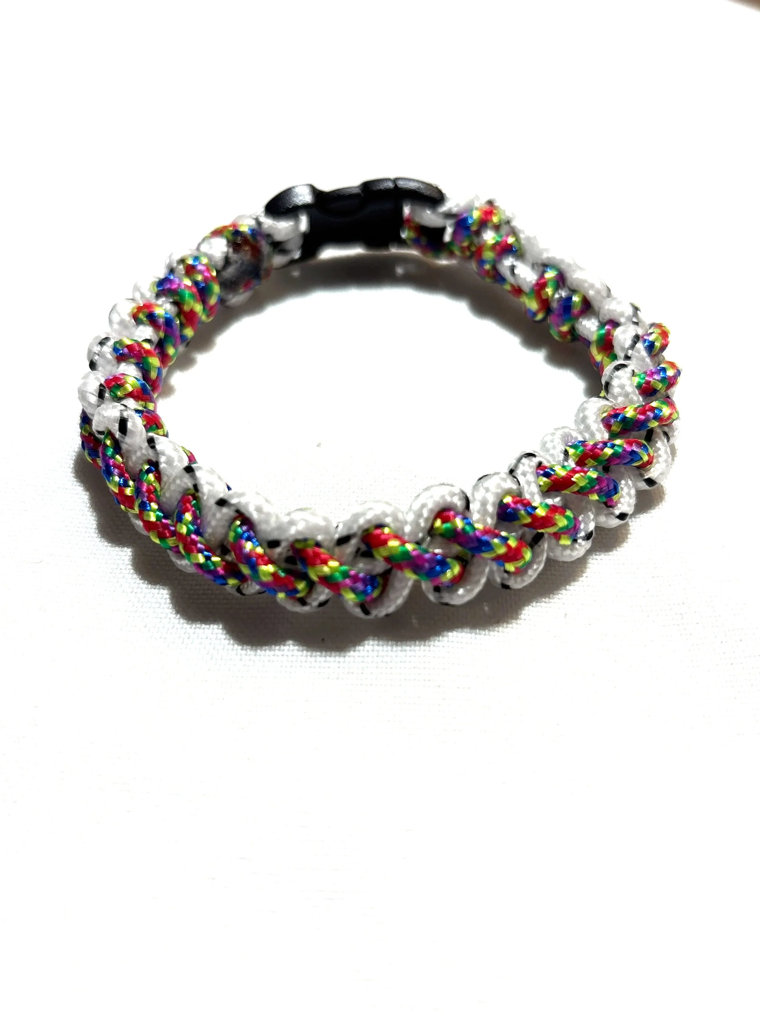 Paracord bracelet
