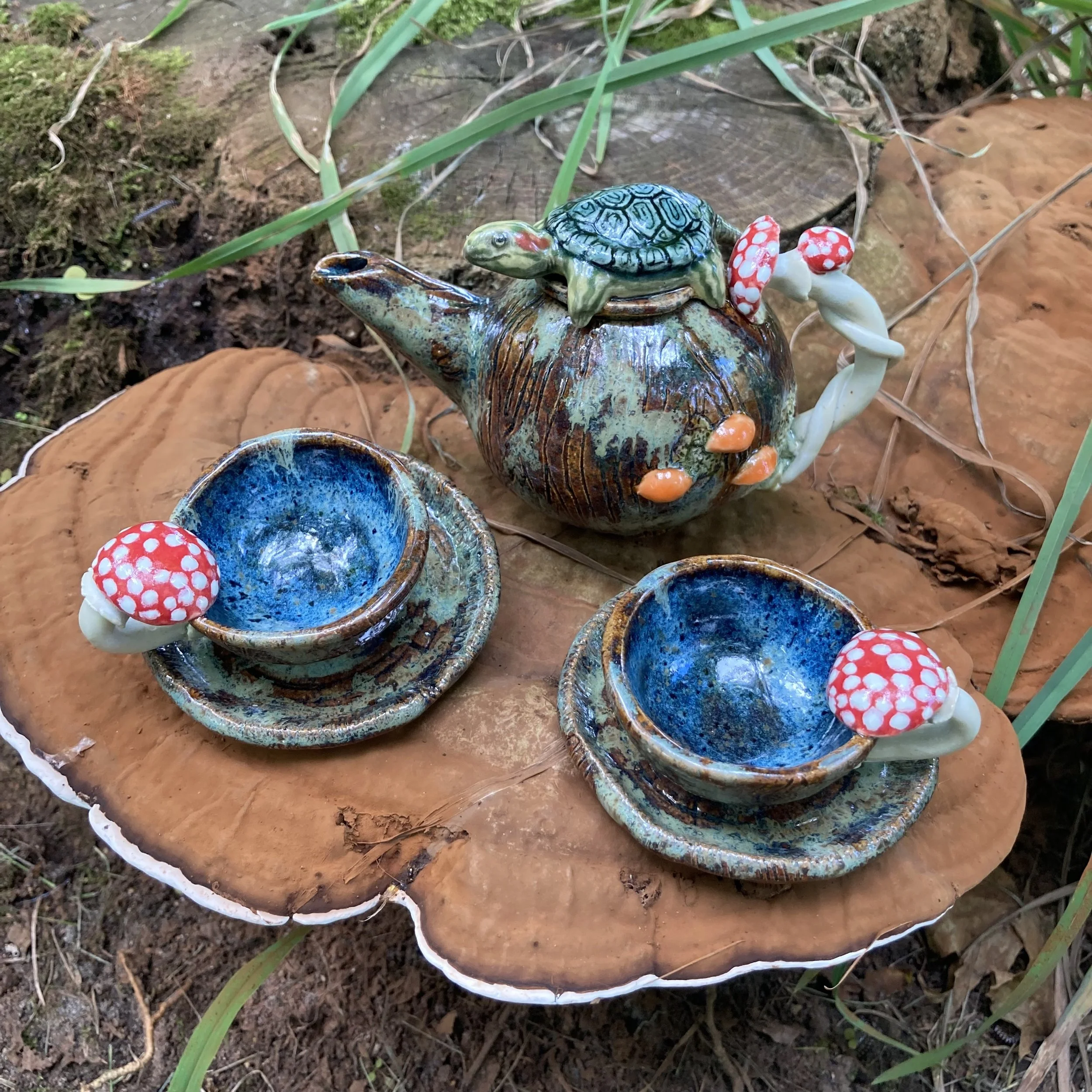 Miniature Amanita Turtle Tea Vessel Set, Summer 2024