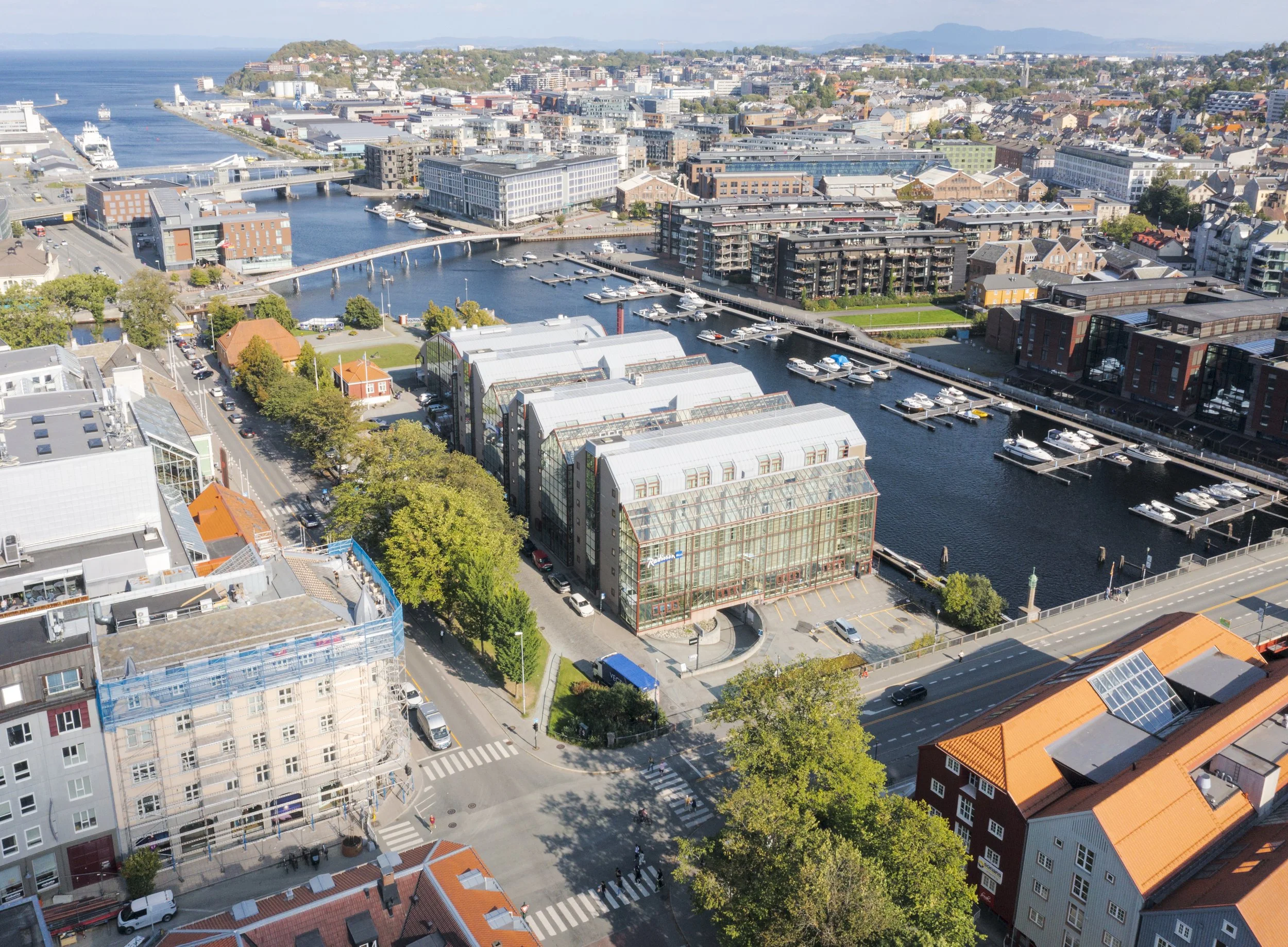 Drone_Boligfoto_04 - Royal Garden.jpg