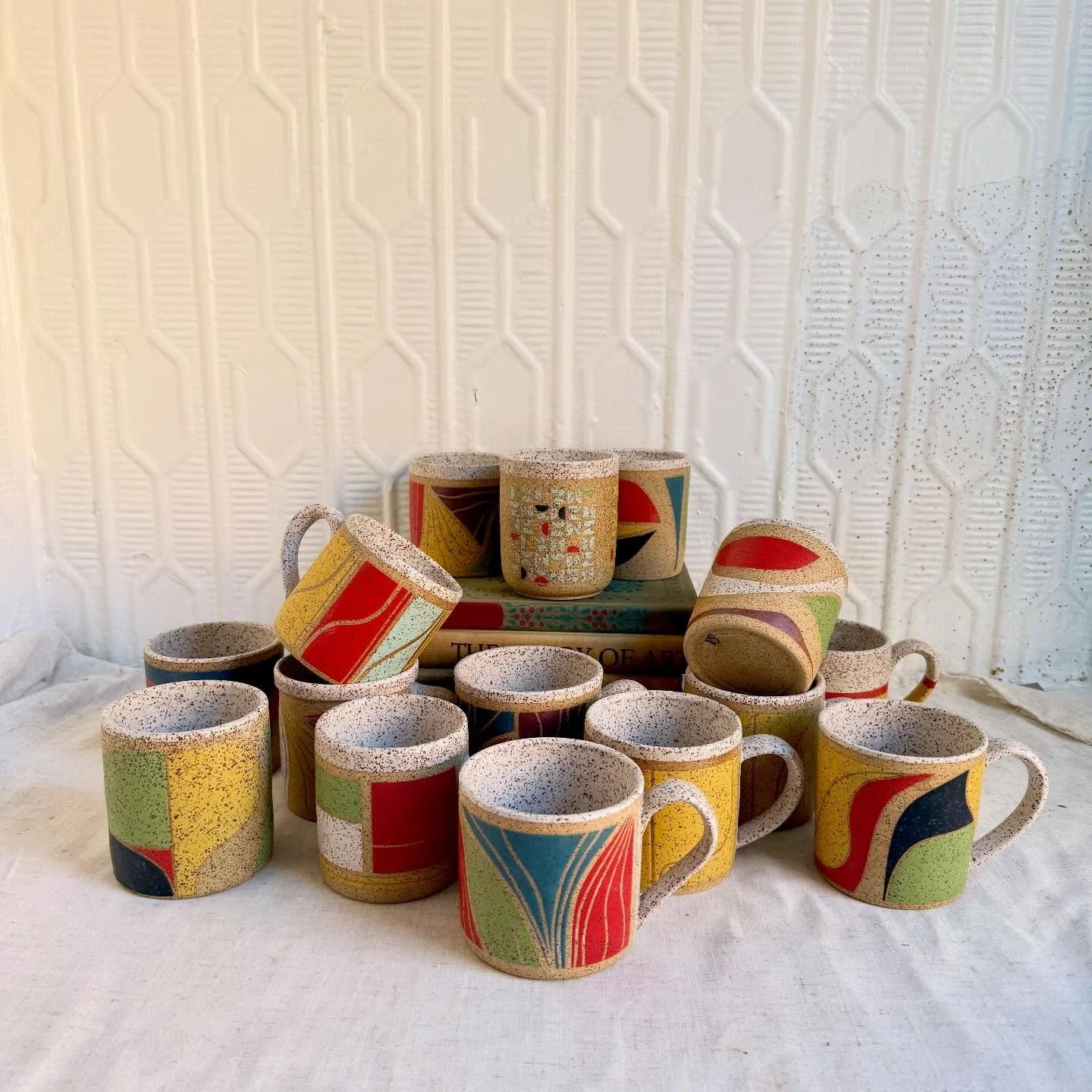 Mugs on Mugs ☕️
.
.
.
Mugs are one of my favorite things to create and design. A mug is one of the most handled objects in a home. It&rsquo;s wrapped in your hands every morning, carried from room to room, and becomes a part of a routine. There&rsquo