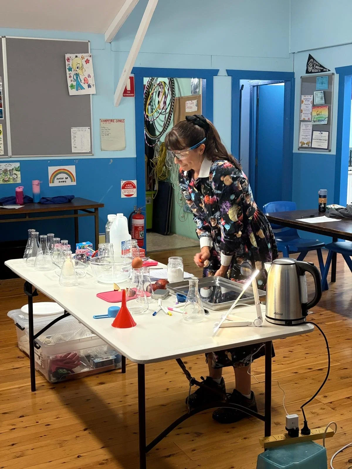 Learning chemistry with The Merry Scientist