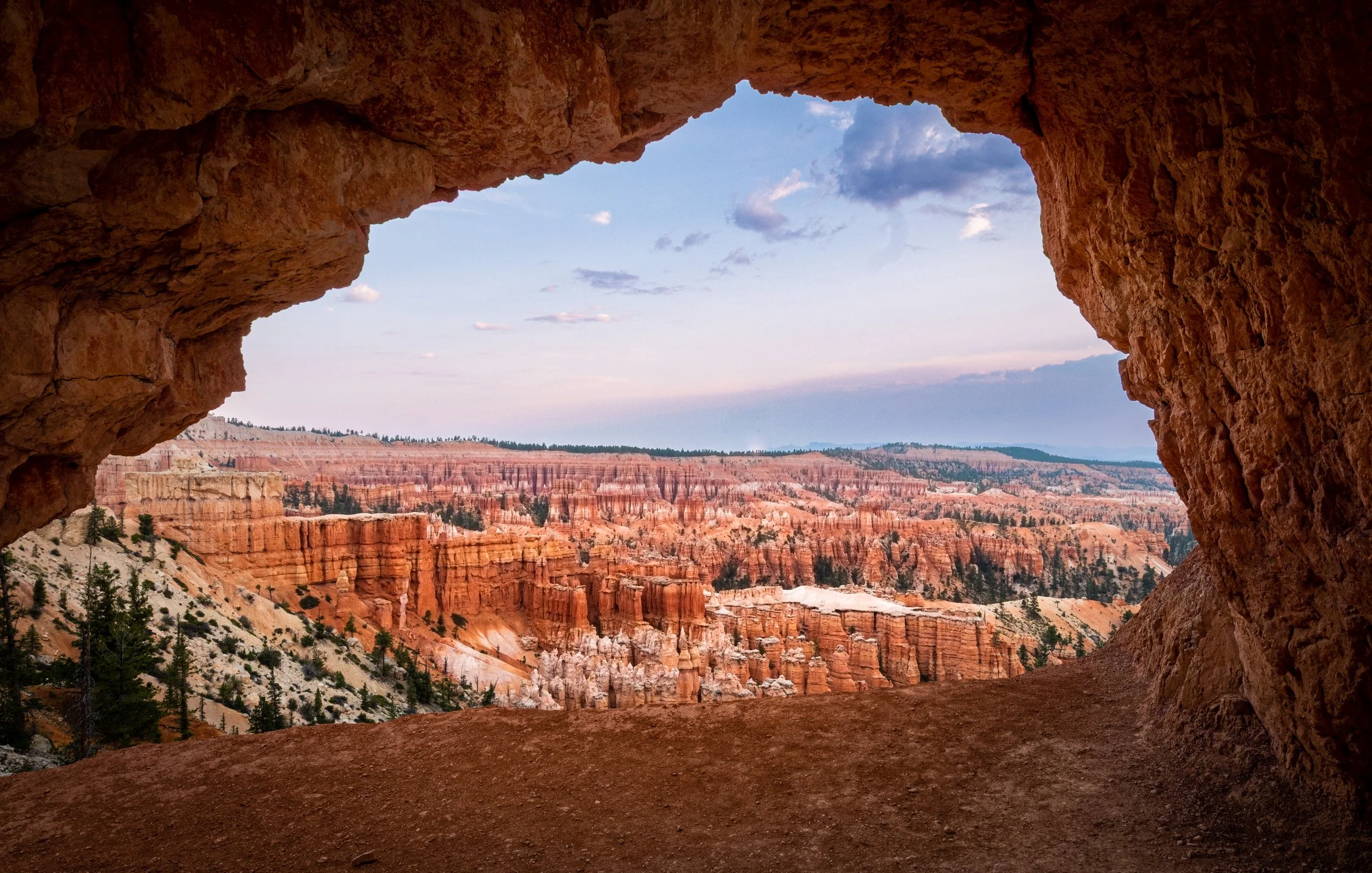 Bryce Canyon Cave.jpg