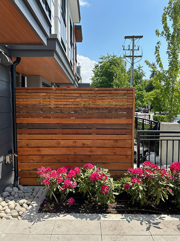 fence-and-deck-build-contractor-repair-handyman-general-contractor-in-vancouver-burnaby-armadillo-pro-services