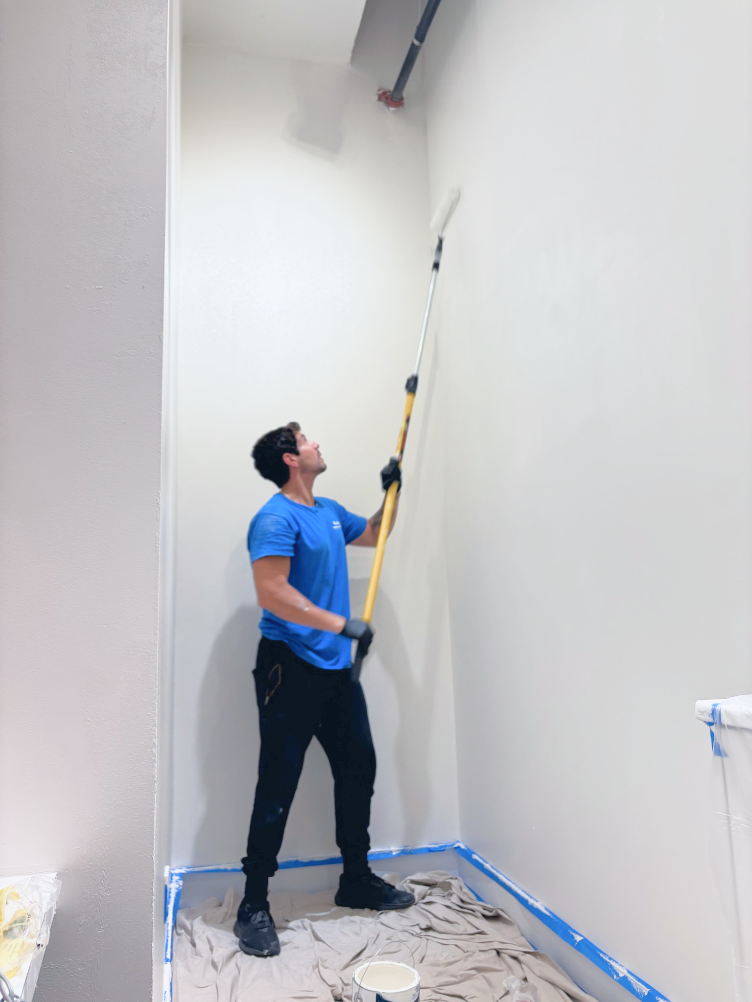 Interior and exterior painting services for homes and businesses in Vancouver. Armadillo pro services
