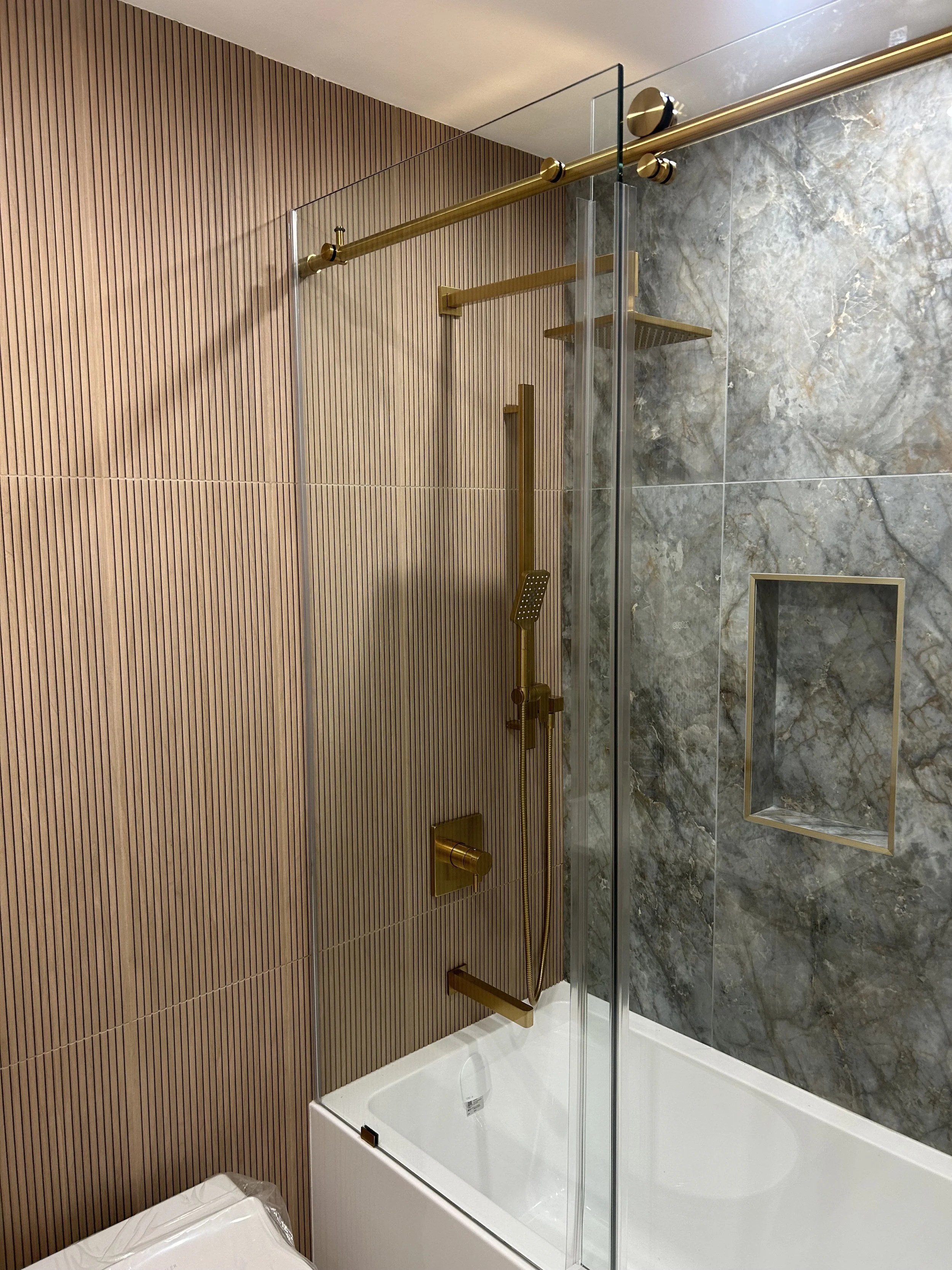 Vancouver condo bathroom renovation