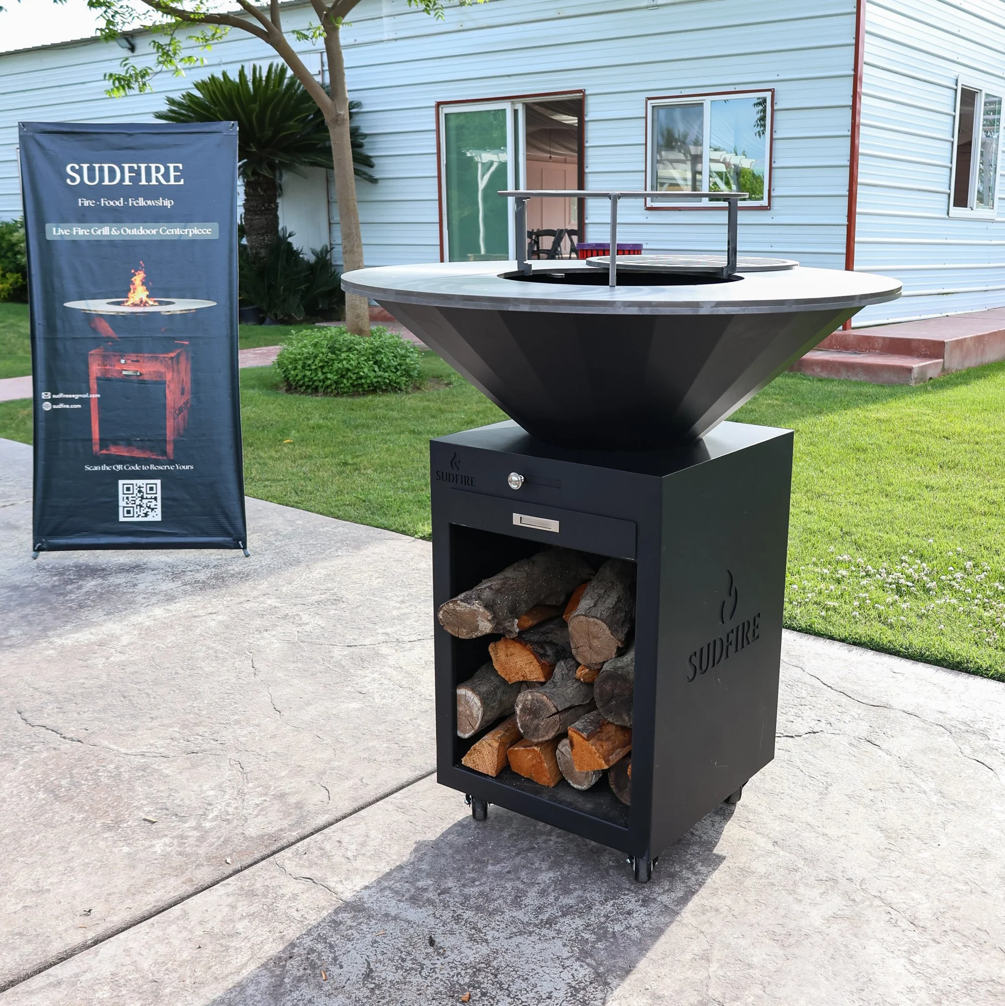 Sudfire Hearth 39 matte black finish premium outdoor grill