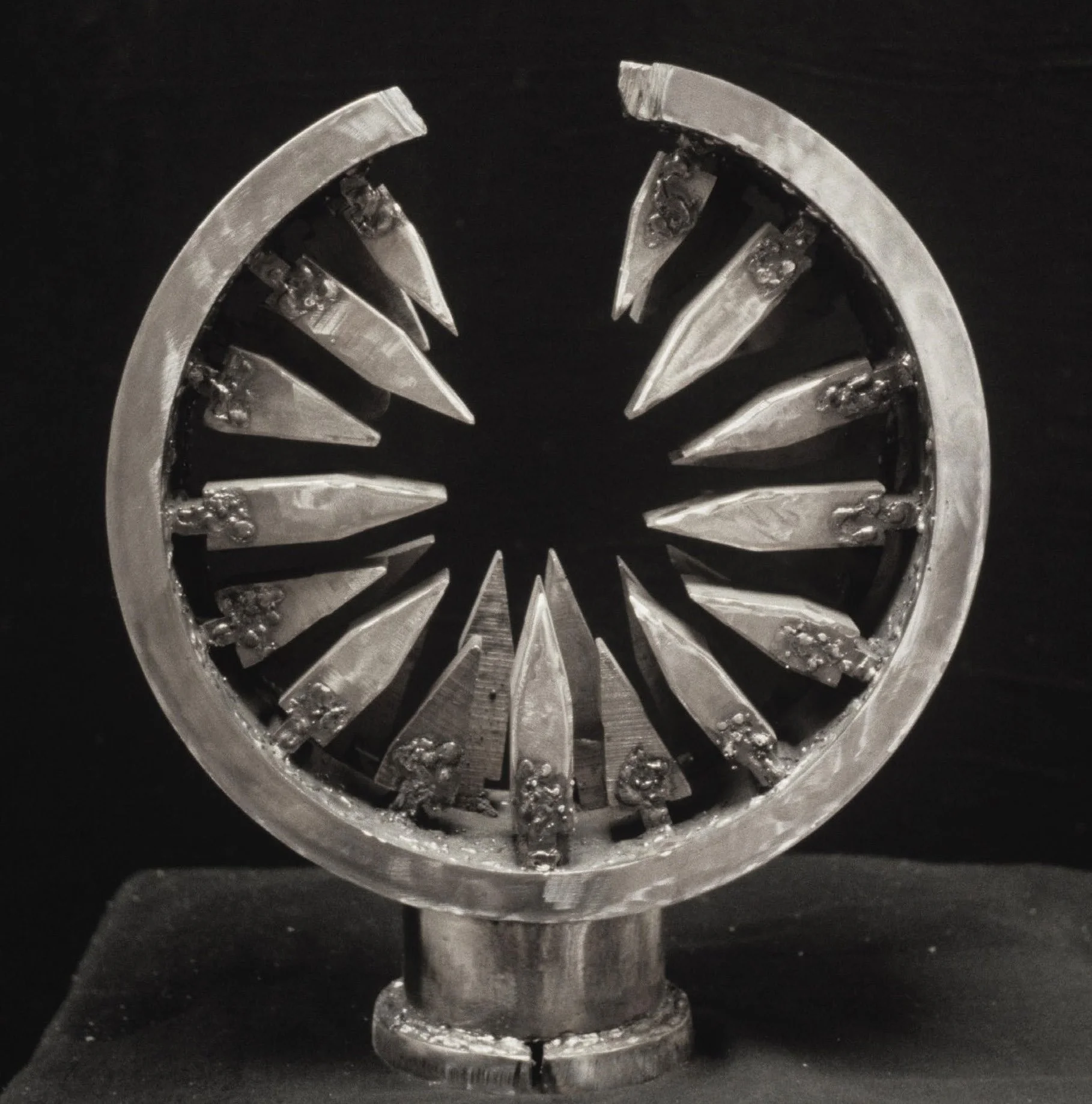 Circle #4, 16 in., steel