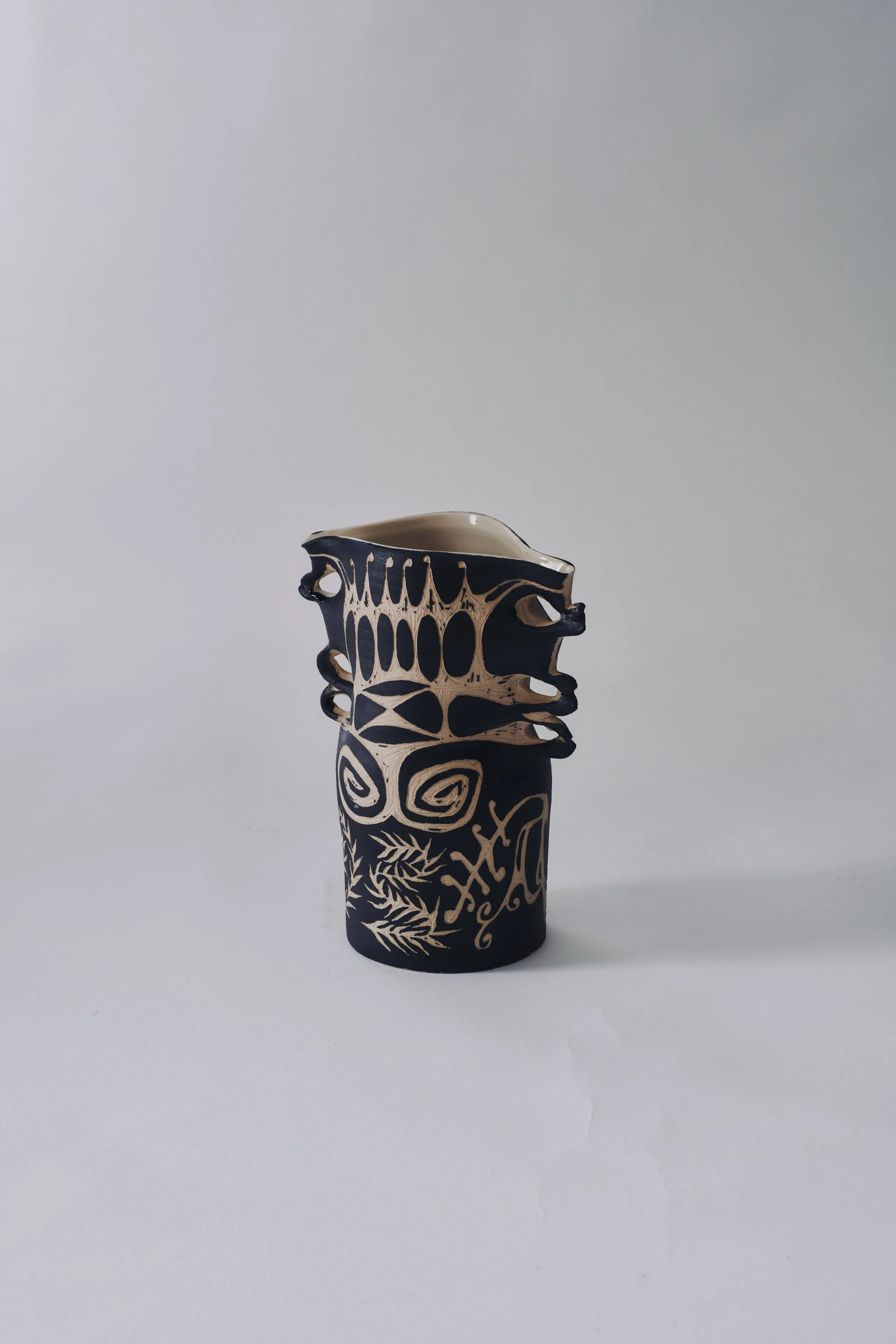 The sacred Vase mini