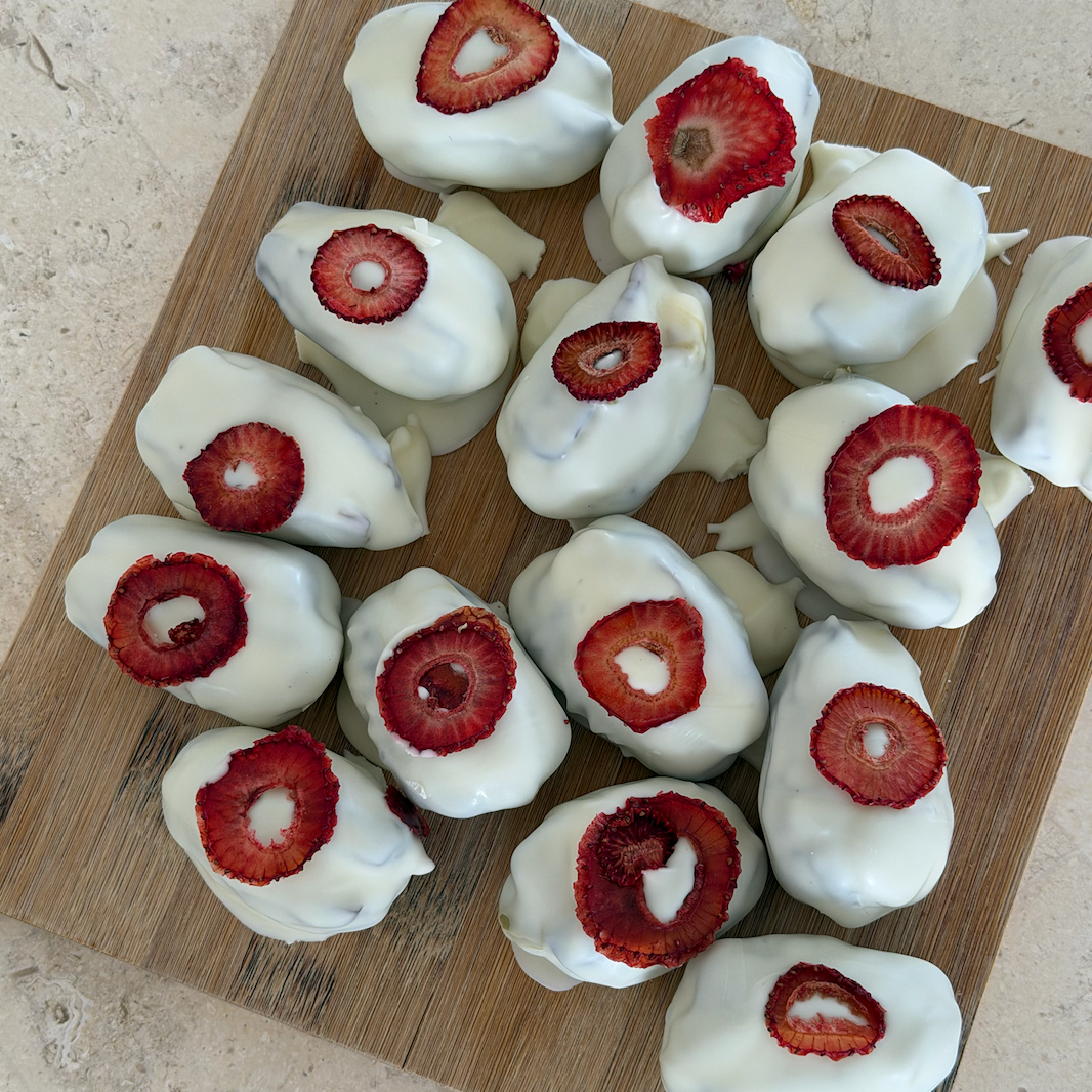 WHITE CHOC PISTACHIO