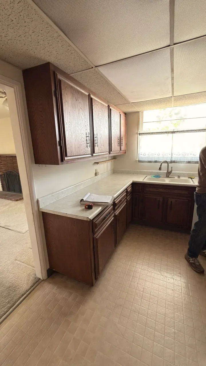 affordable-home-remodel-tujunga-glendale-los-angeles-crystal-peak-before-016.webp