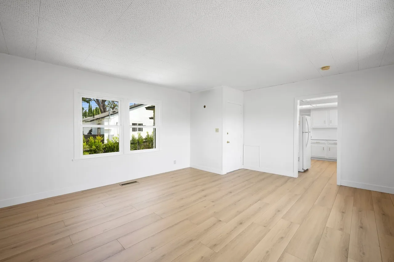 affordable-home-remodel-glendale-los-angeles-crystal-peak-after-12.webp