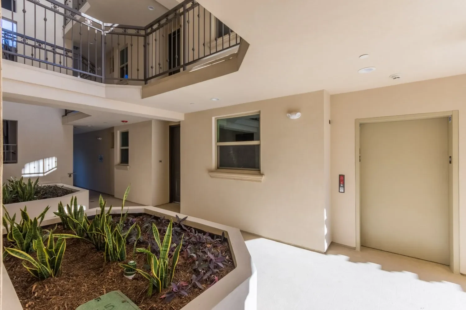 commercial-construction-los-angeles-crystal-peak-13.webp