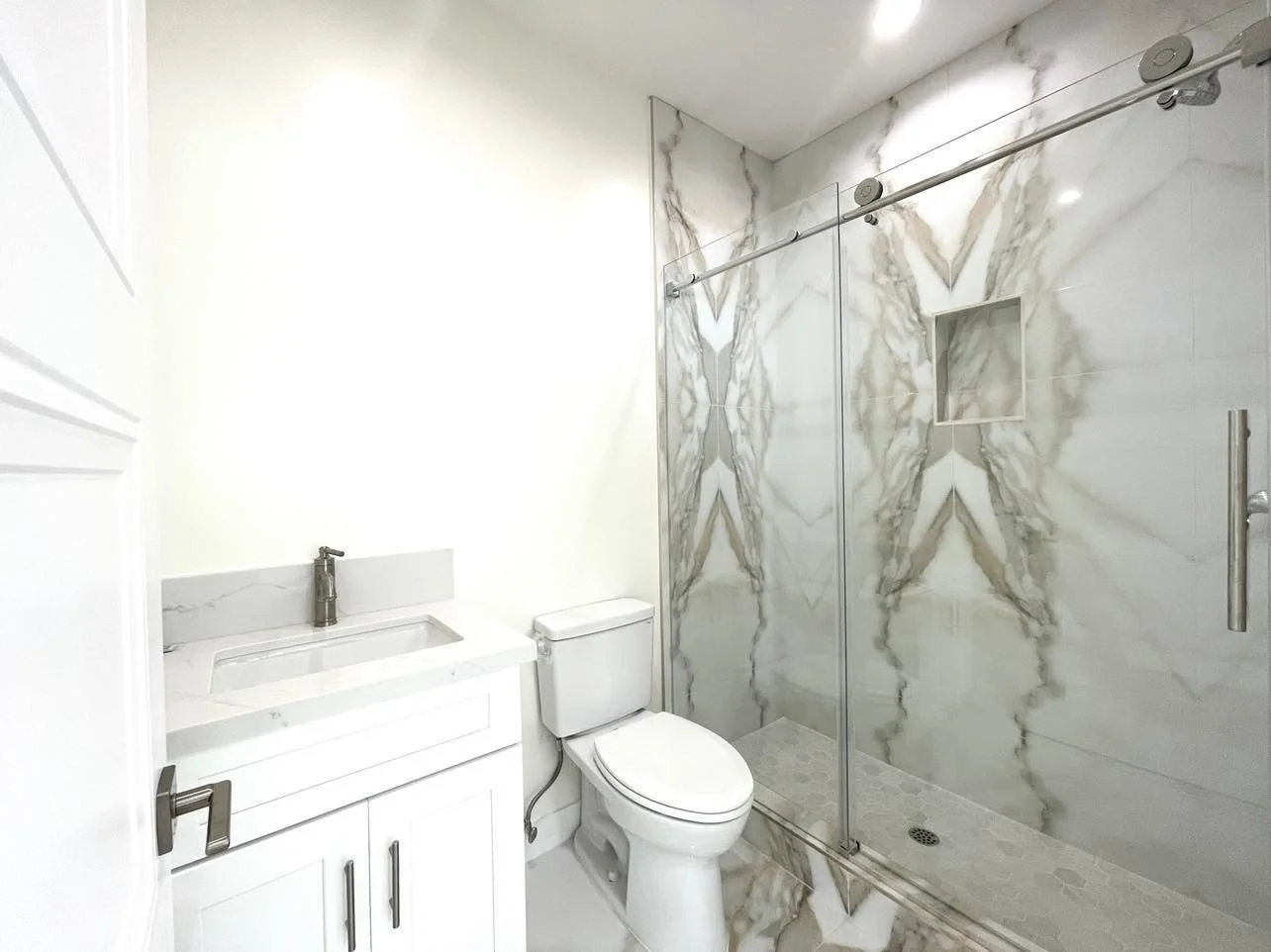 licensed-bathroom-remodel-contractor-los-angeles-crystal-peak