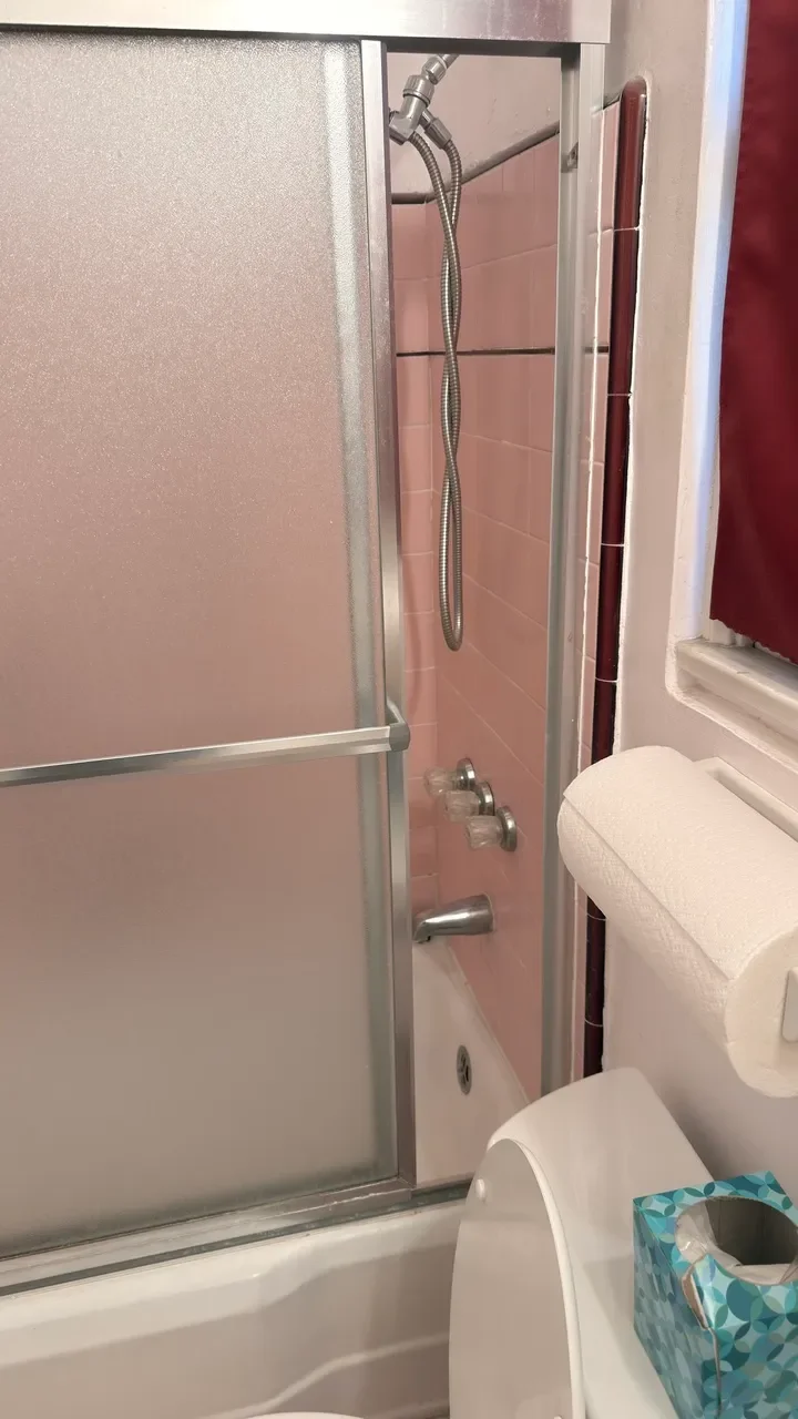 affordable-home-remodel-tujunga-glendale-los-angeles-crystal-peak-before-0112.webp