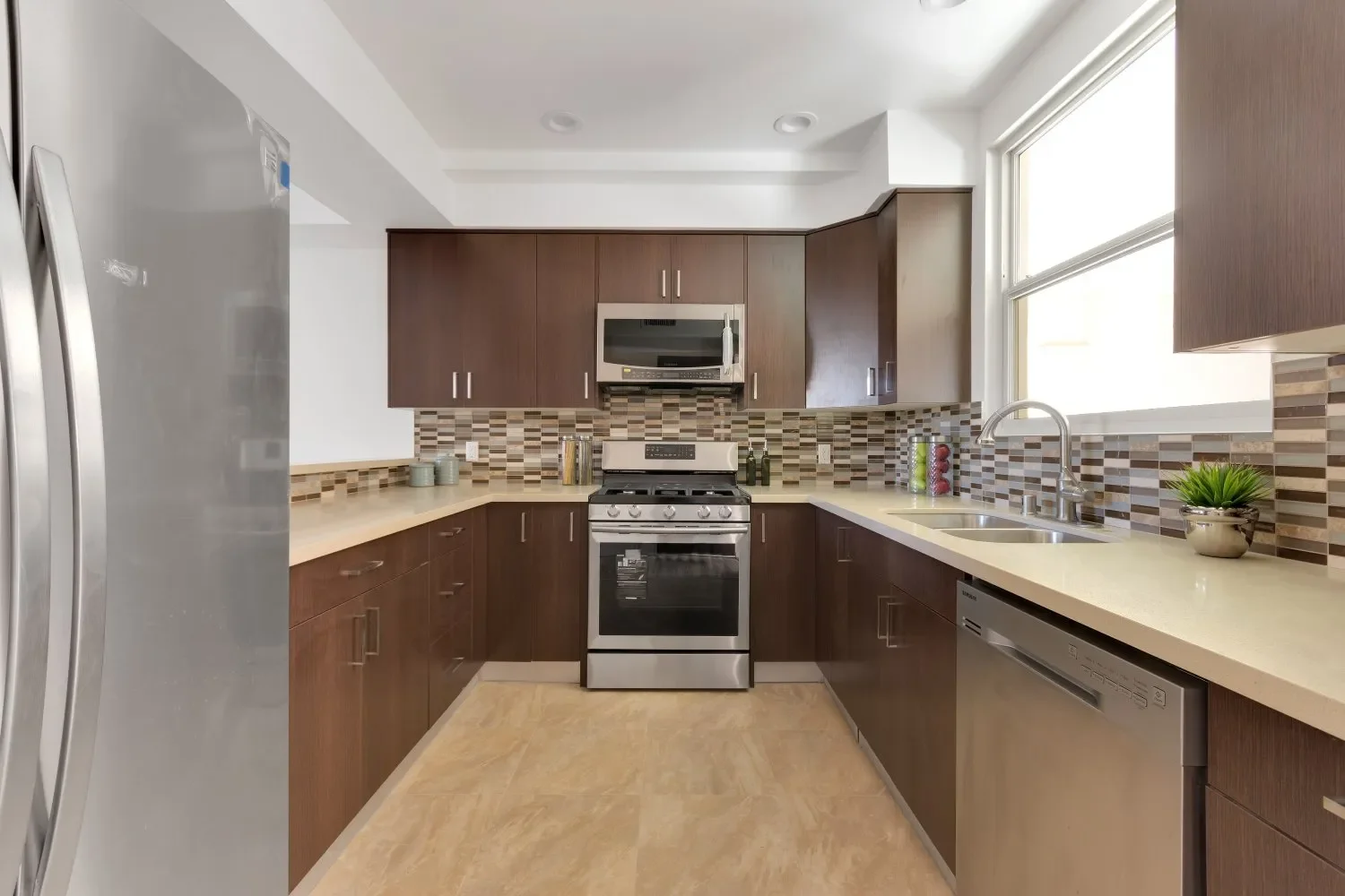 commercial-construction-los-angeles-crystal-peak-22.webp