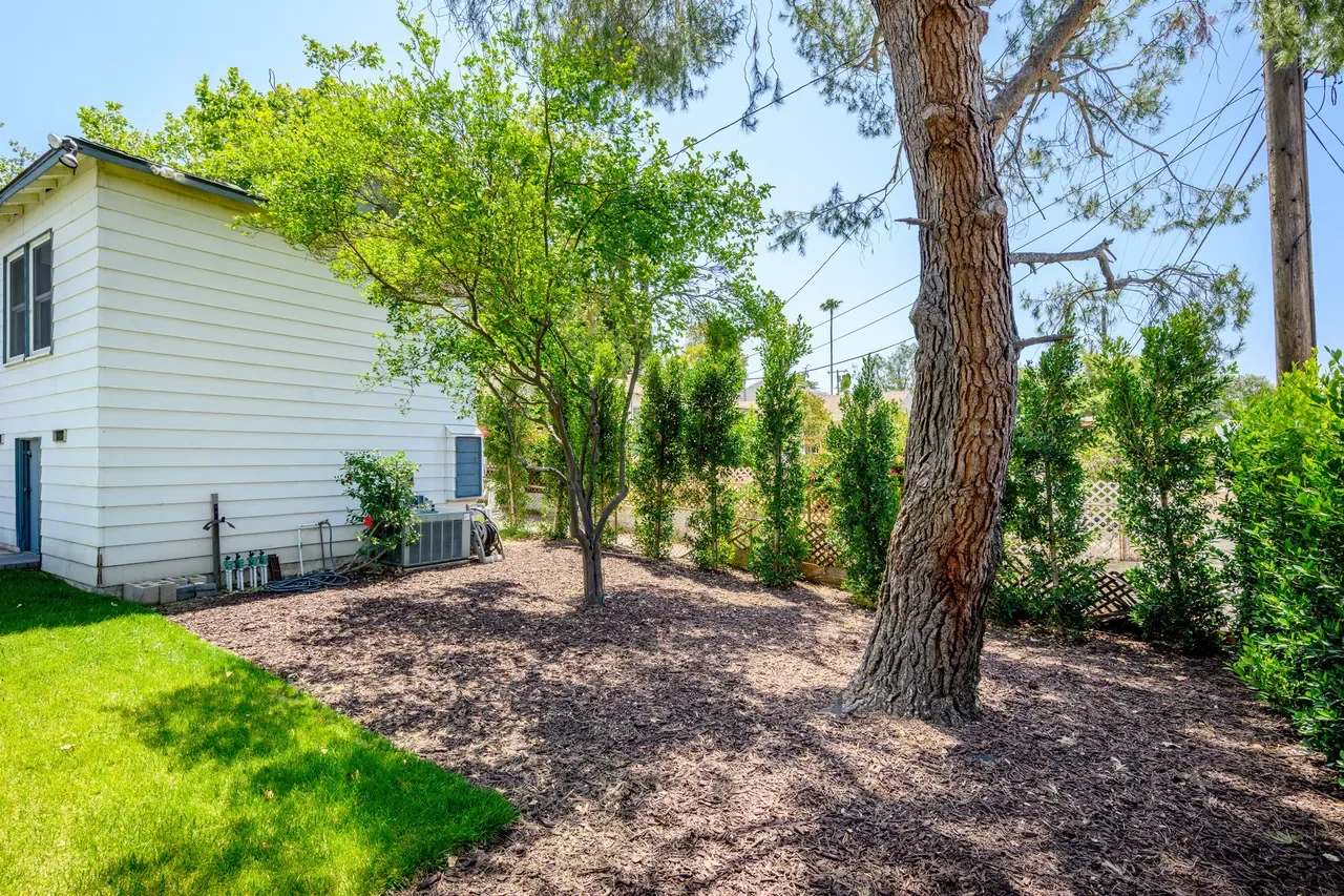 affordable-home-remodel-glendale-los-angeles-crystal-peak-after-3.webp