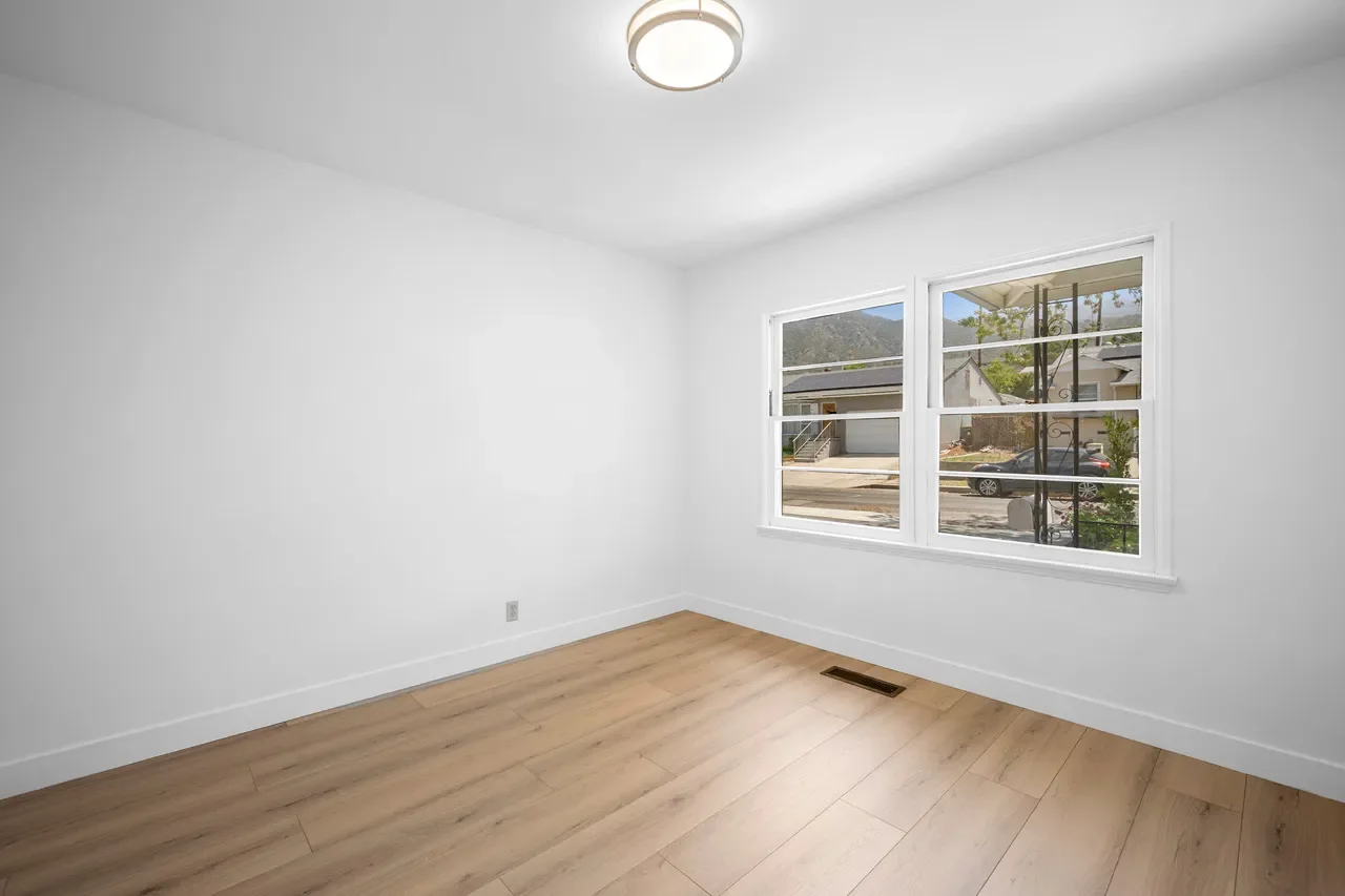 affordable-home-remodel-glendale-los-angeles-crystal-peak-after-18.webp
