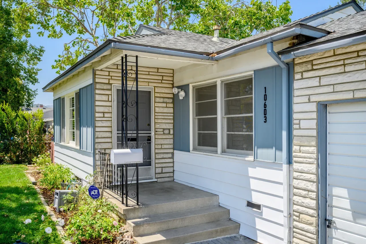 affordable-home-remodel-glendale-los-angeles-crystal-peak-after-9.webp