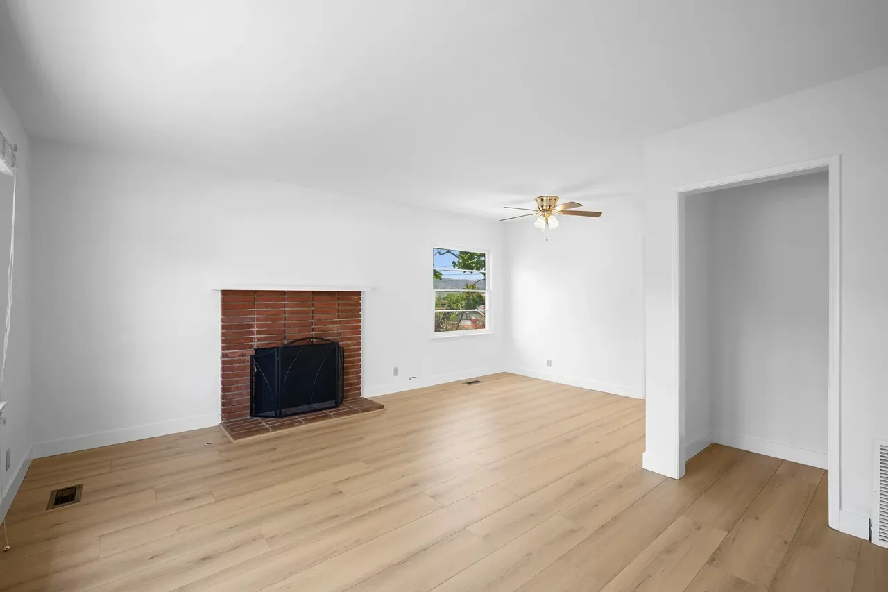 affordable-home-remodel-glendale-los-angeles-crystal-peak-after-21.webp