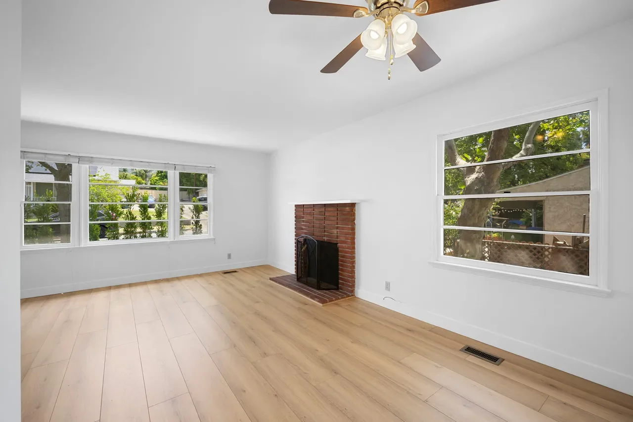 affordable-home-remodel-glendale-los-angeles-crystal-peak-after-14.webp
