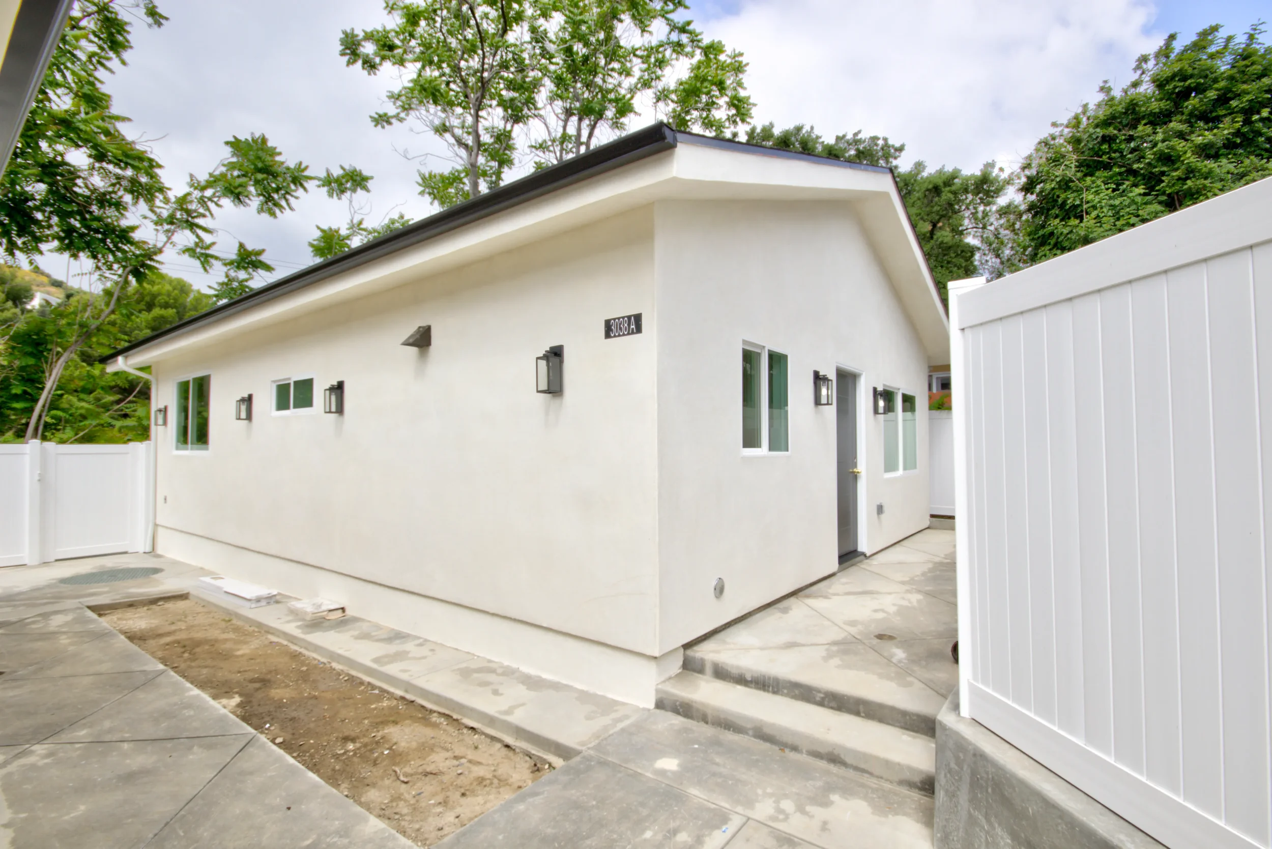garage-conversion-glendale-los-angeles-crystal-peak1.webp