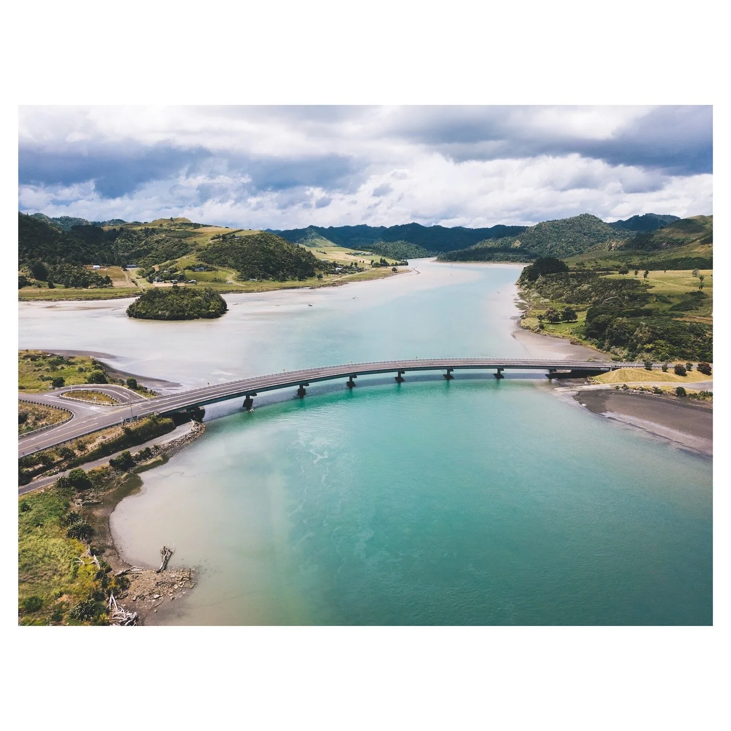 Now that most of my friends, family, and colleagues are in the loop and the major things have been arranged, I&rsquo;m excited to share that @xtina_mills92 and I have decided to move to her home country, the beautiful New Zealand, in early January. 
