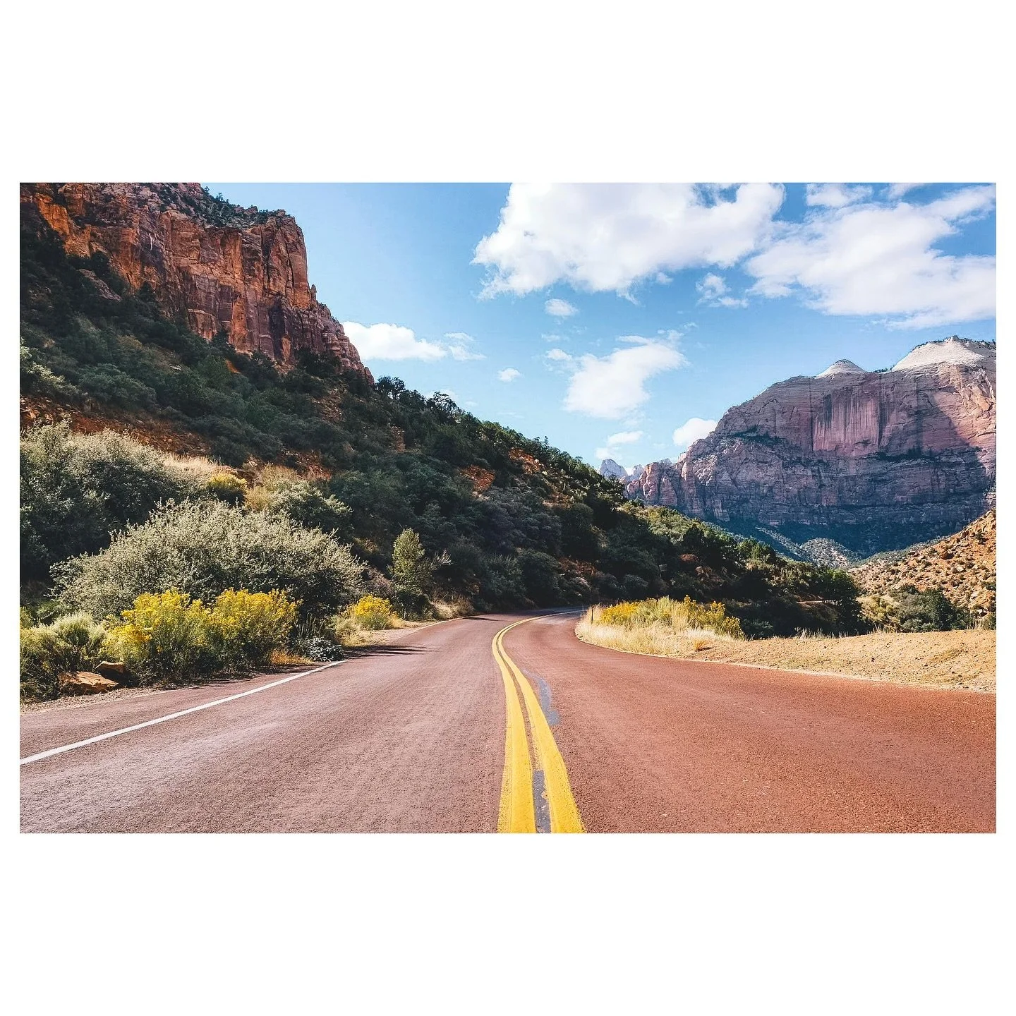 Zion Drive
&mdash;&mdash;&mdash;&mdash;&mdash;&mdash;&mdash;&mdash;&mdash;&mdash;&mdash;&mdash;&mdash;&mdash;&mdash;&mdash;&mdash;&mdash;&mdash;&mdash;&mdash;&mdash;&mdash;
#zionnationalpark  #utah  #landscapephotography #cameranu_nl. #zoomnl #fujifi