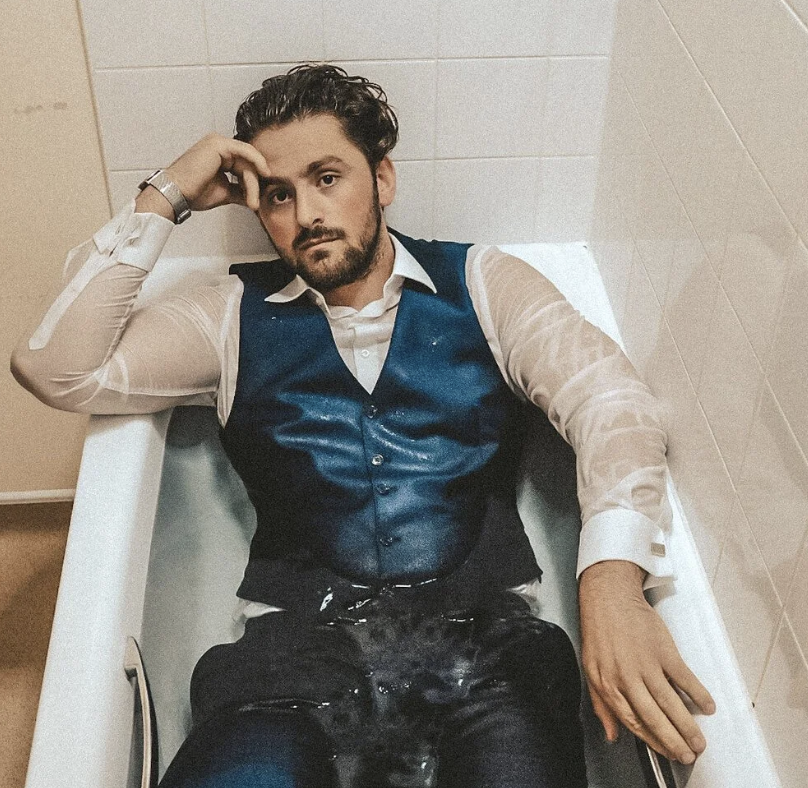 Mondi Dauti - Portrait Photographer from London