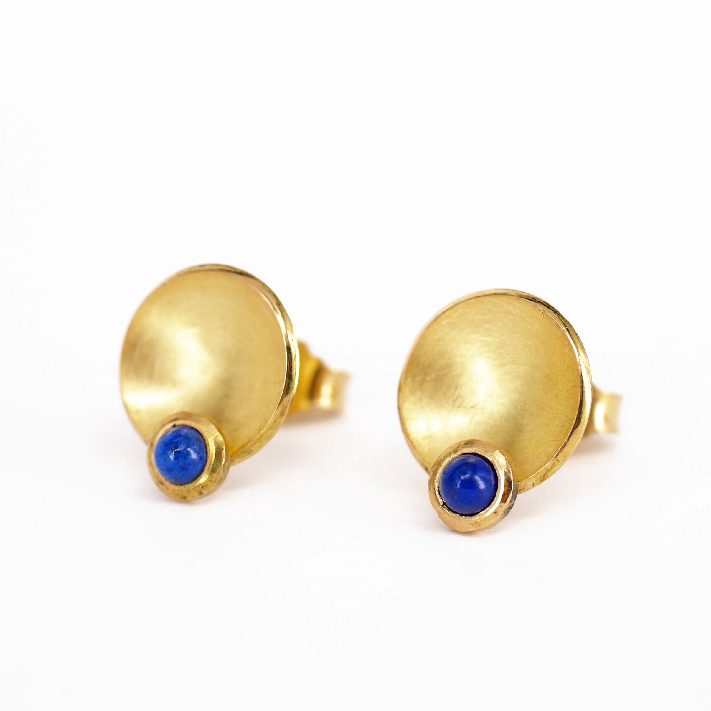 "Konkav" 750er Gelbgold mit Lapis Lazuli
