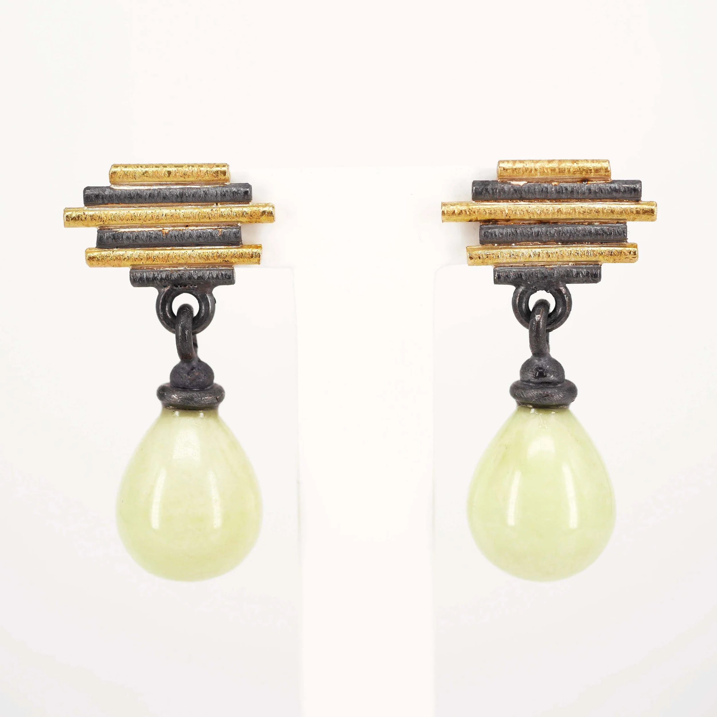 "Pampel" 750er Gelbgold, 925er Silber geschwärzt mit Zitronen-Chrysopras