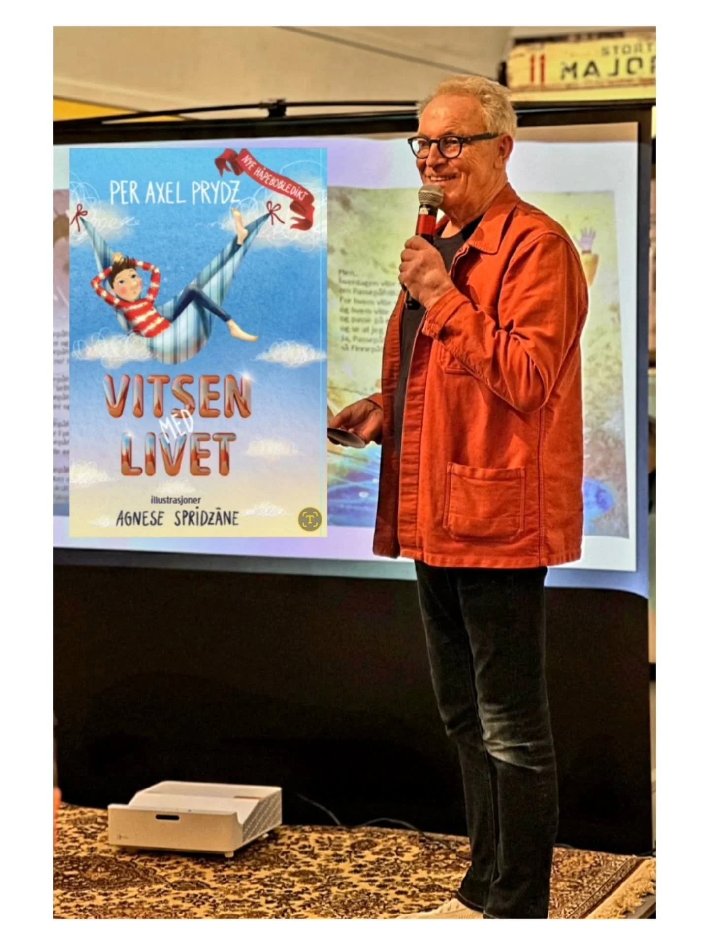 TAKK til alle (130 store og sm&aring;!) som var med p&aring; lanseringen av VITSEN MED LIVET p&aring; s&oslash;ndag. En stor opplevelse og utrolig mange fine bidrag - ikke minst fra barna. Boka kan kj&oslash;pes/bestilles I bokhandel og p&aring; Bymu