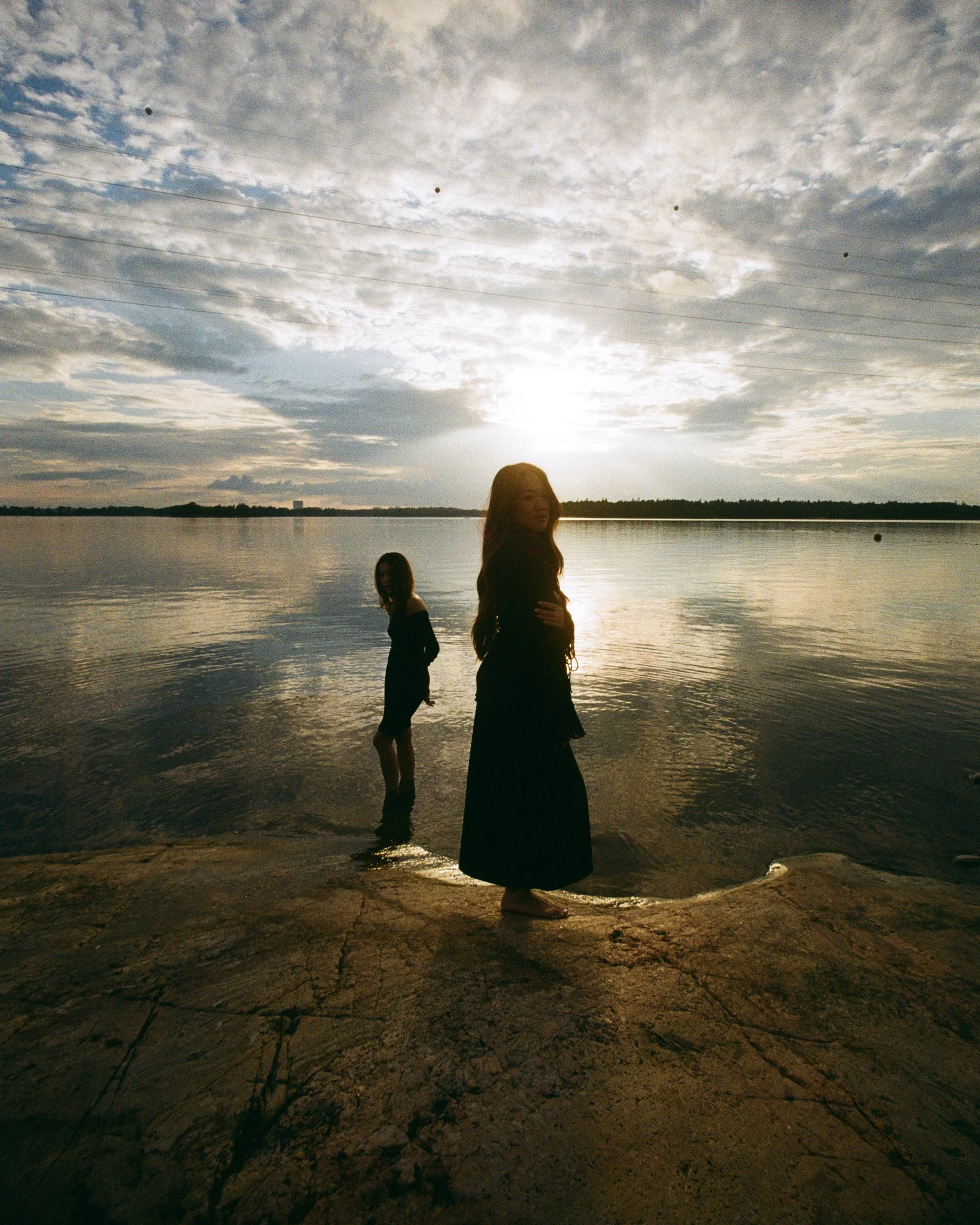 Yenni & Nipa film-2.jpg