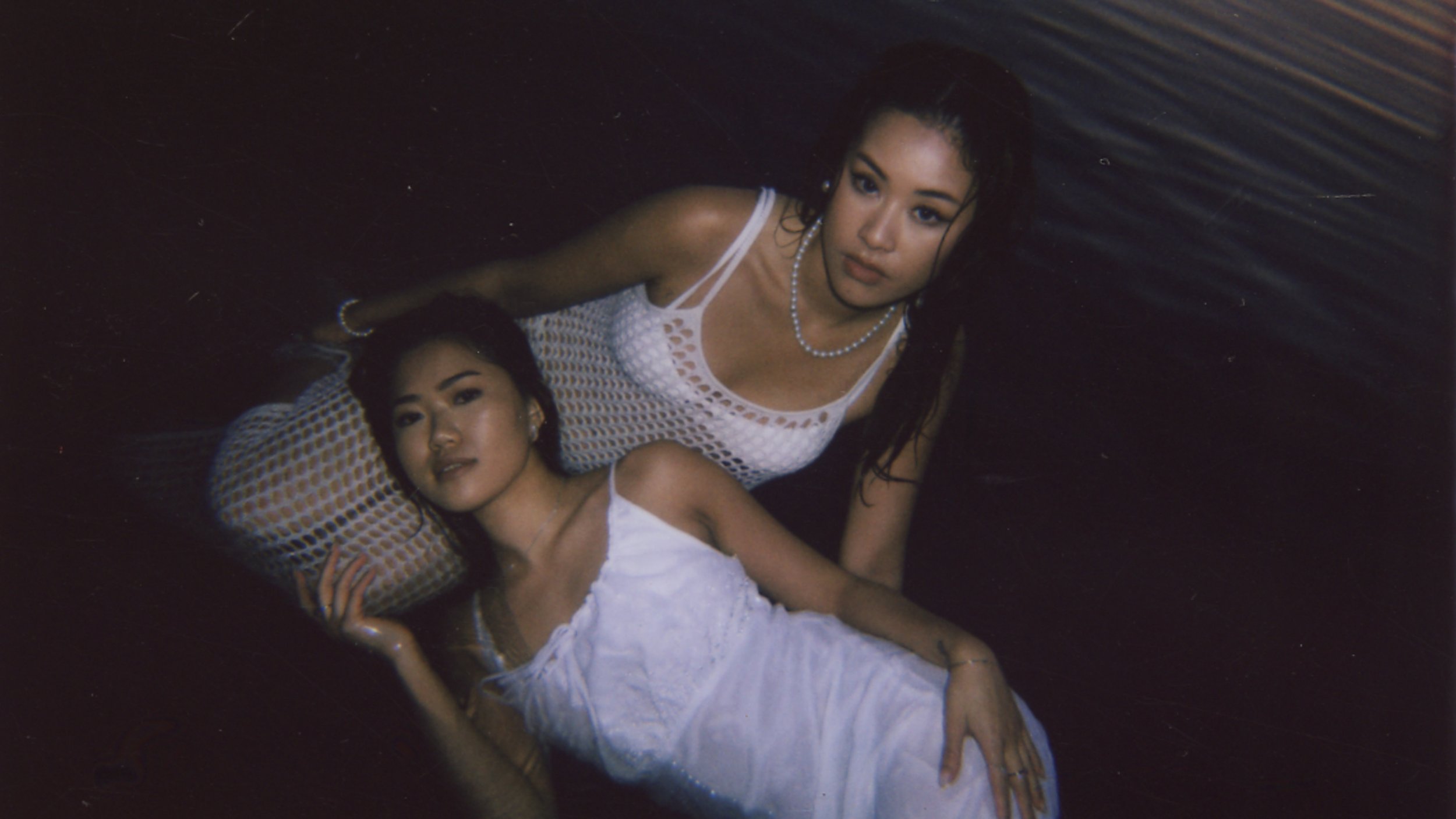 Yenni & Nipa instax-7.jpg